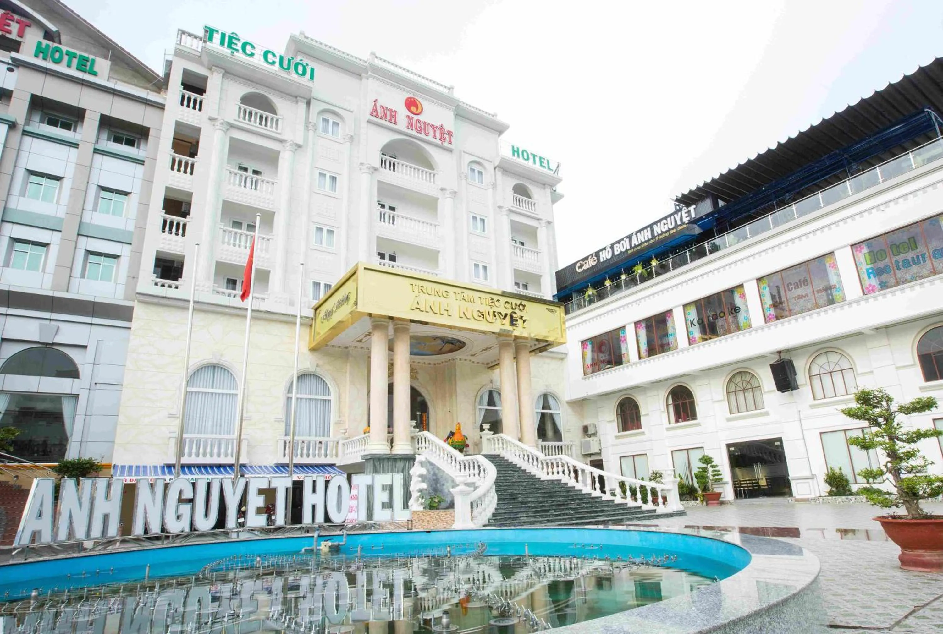 Property building in Anh Nguyet Hotel