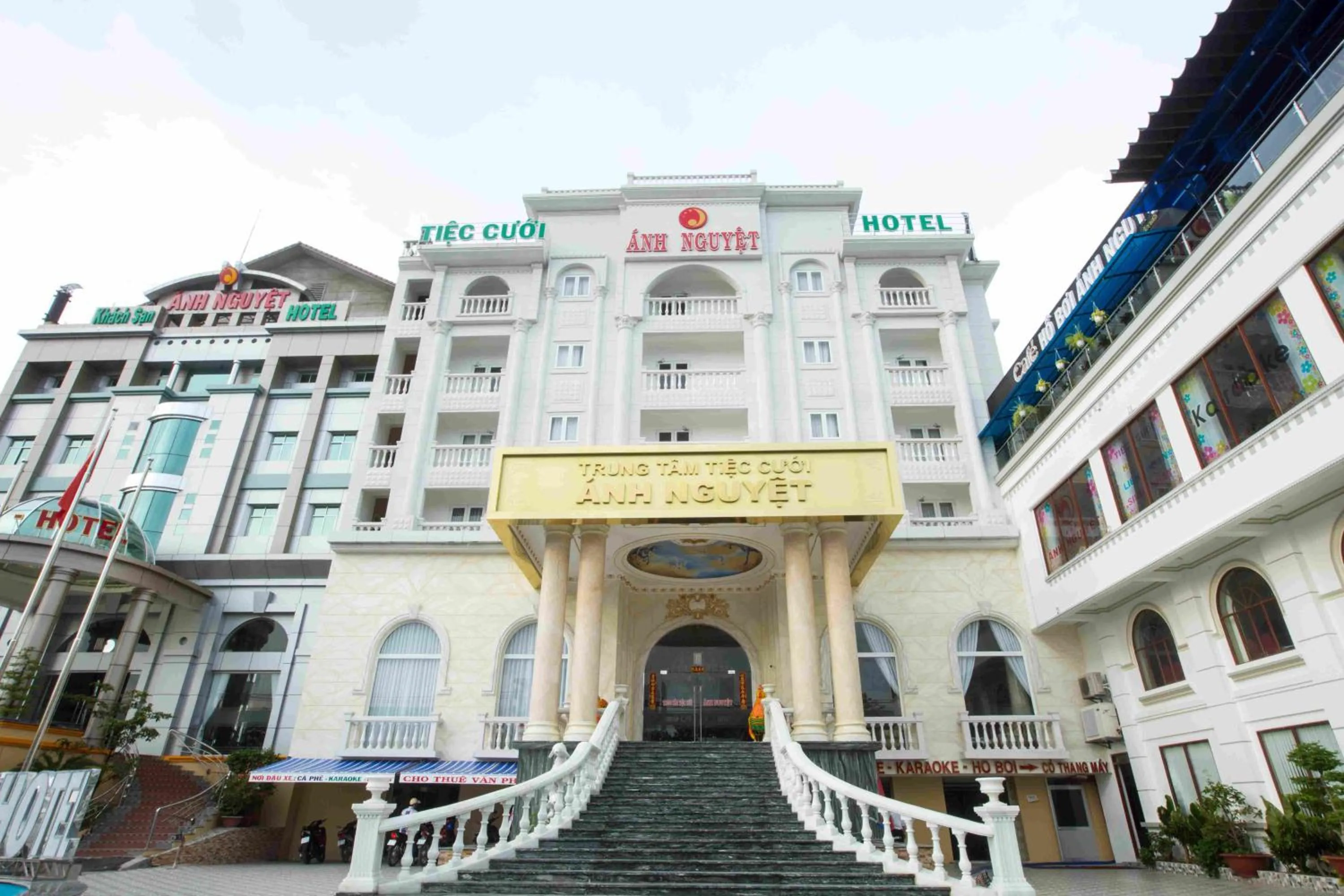 Property building in Anh Nguyet Hotel