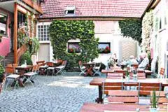 Property building in Hotel Schwarzes Ross