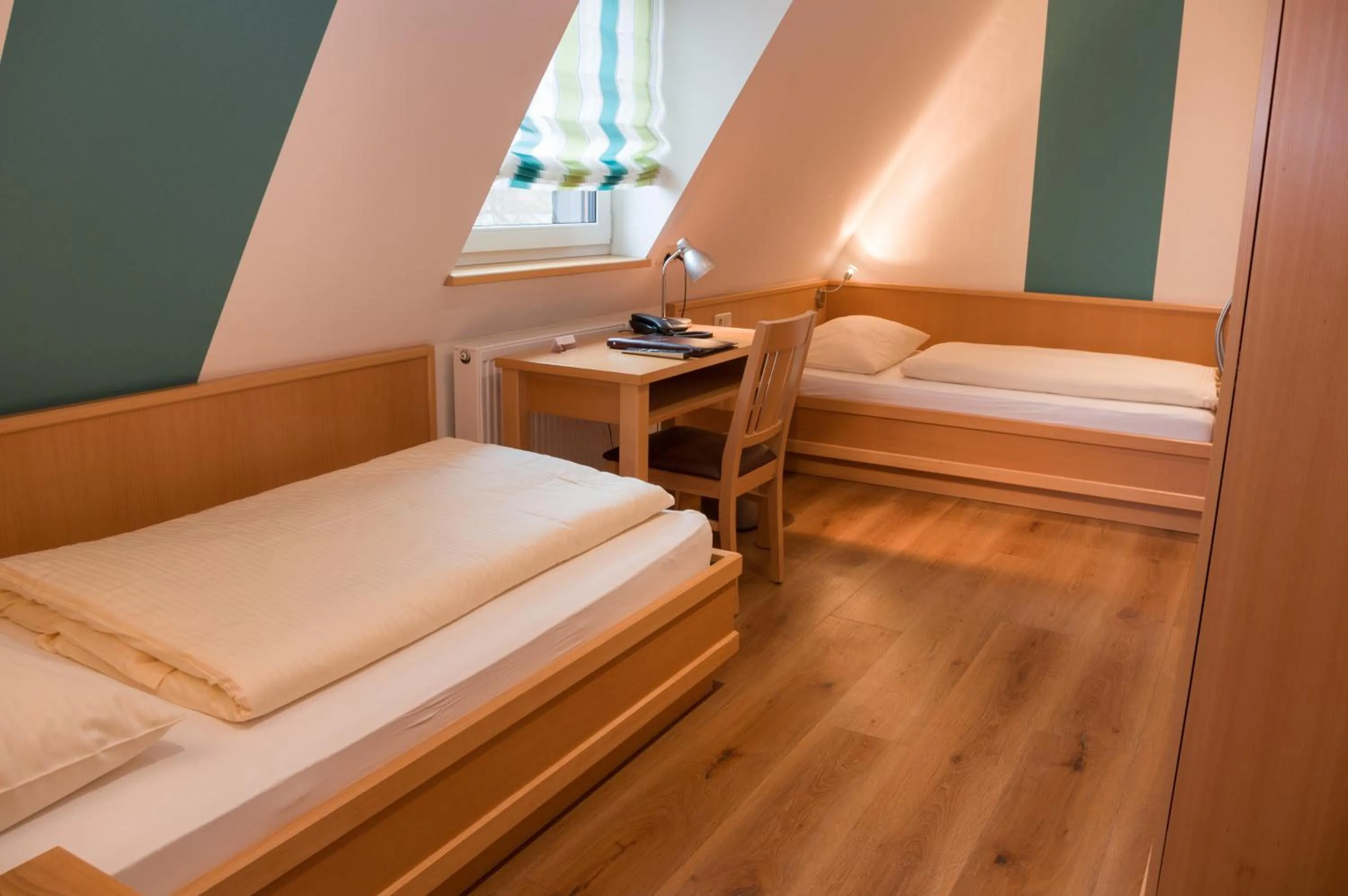 Photo of the whole room, Bed in Hotel Schwarzes Ross