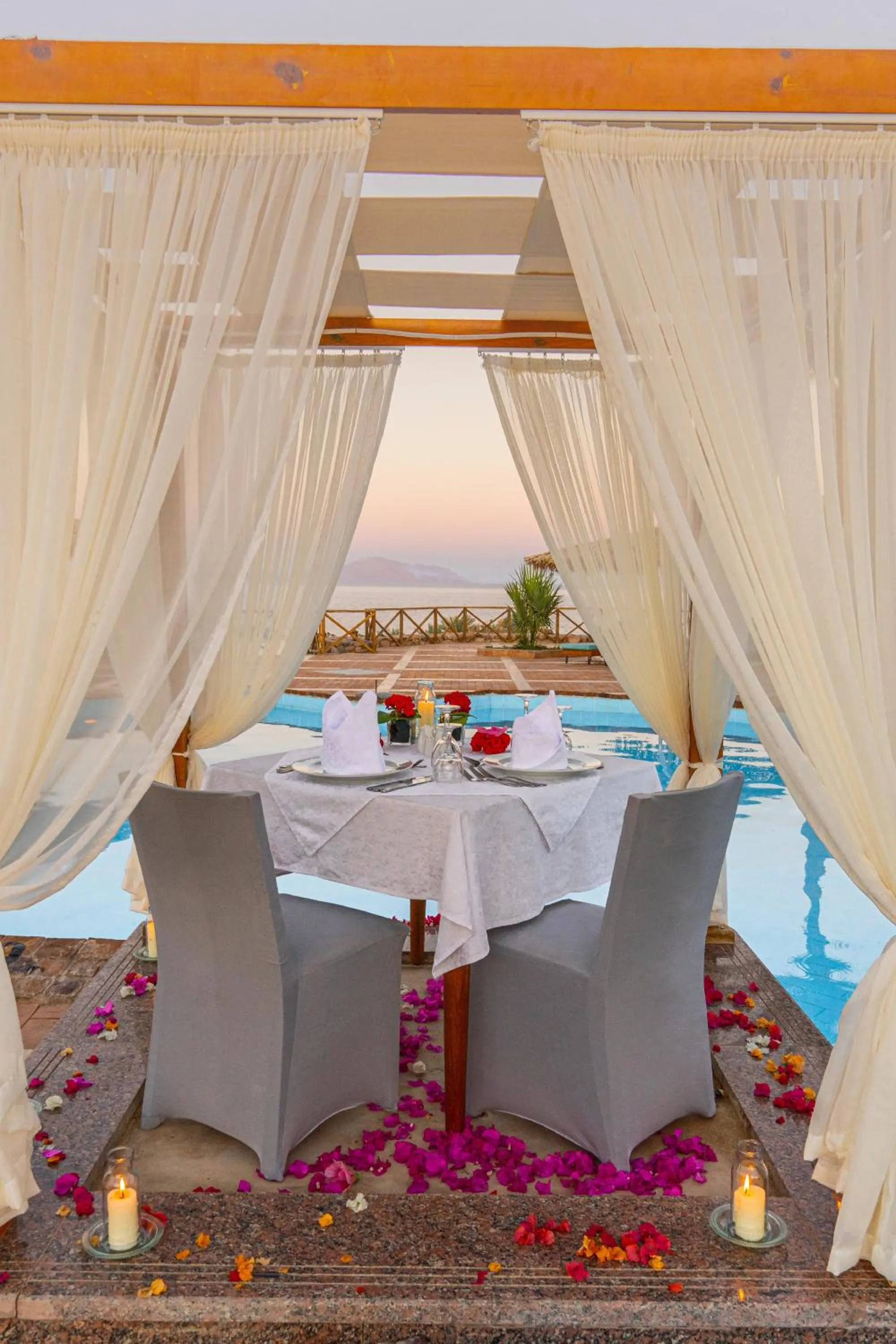 Food in Club Reef Resort & Spa