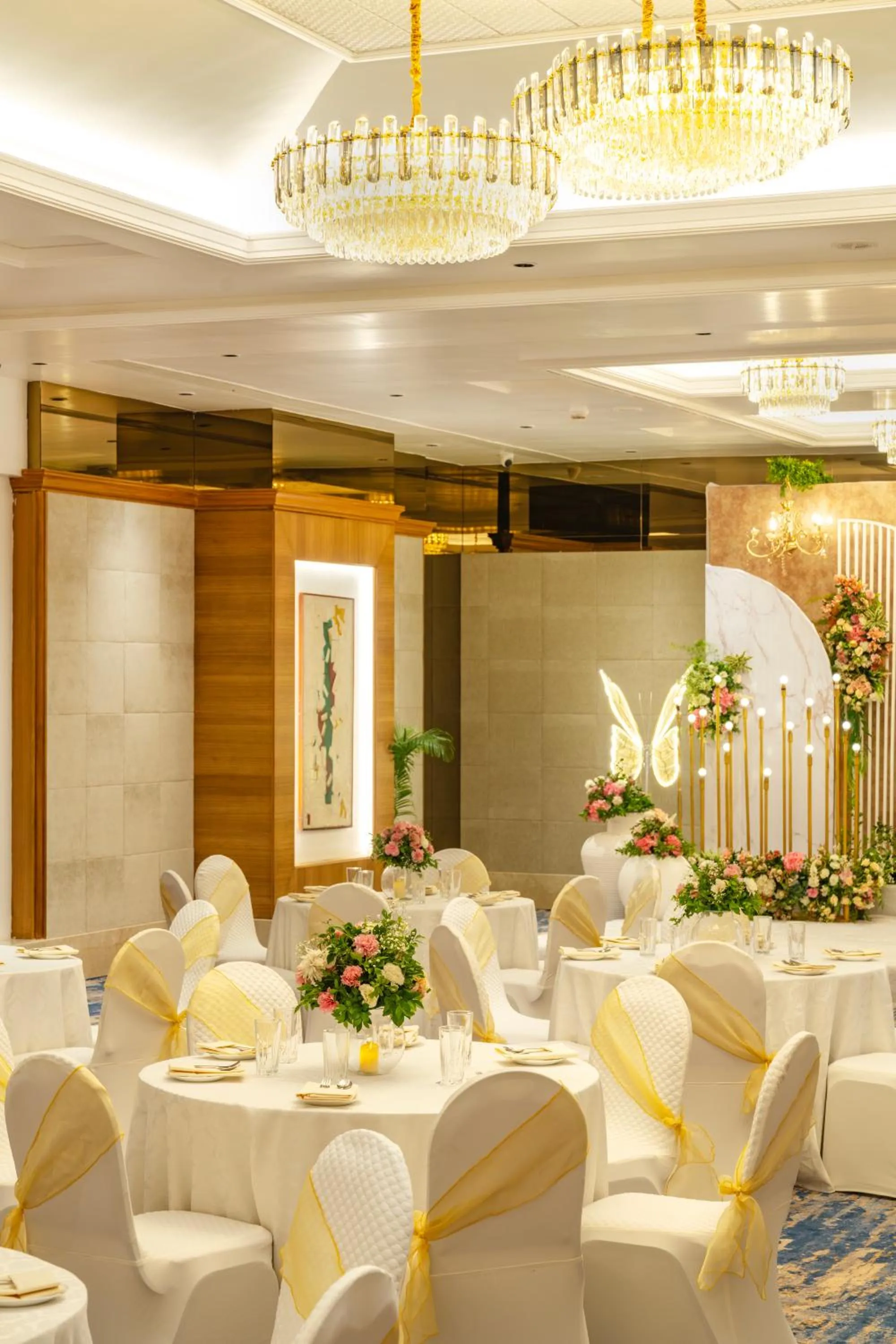 Hotel Kohinoor Continental, Airport - Newly Renovated