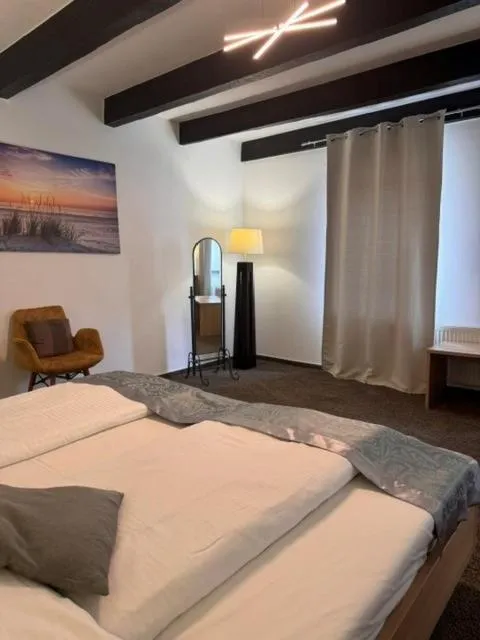 Photo of the whole room, Bed in Hotel Biedermeier