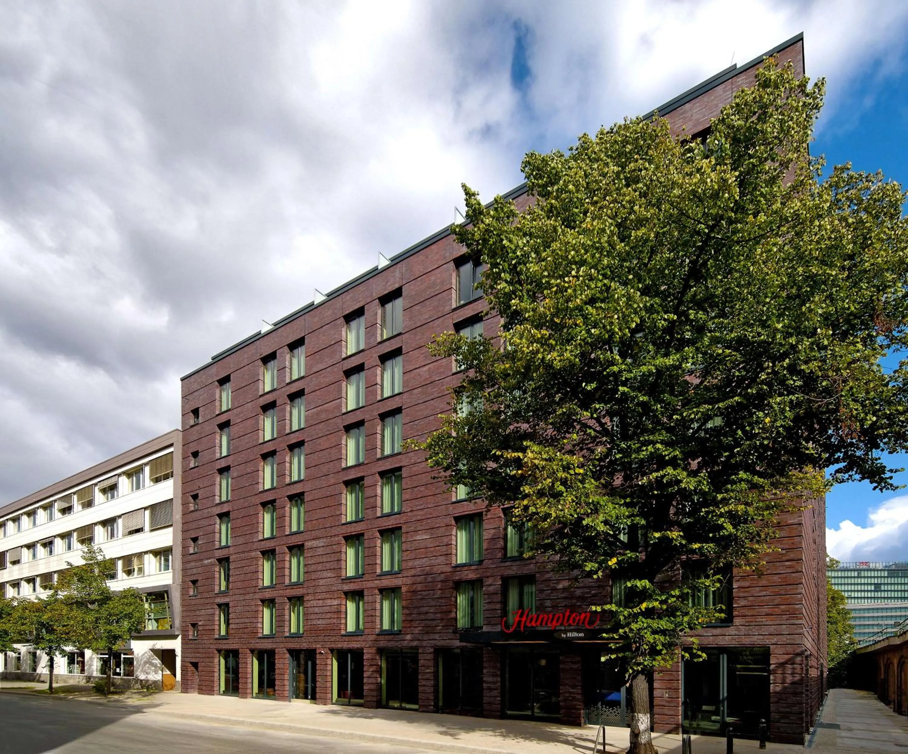 Property building in Hampton by Hilton Berlin City West