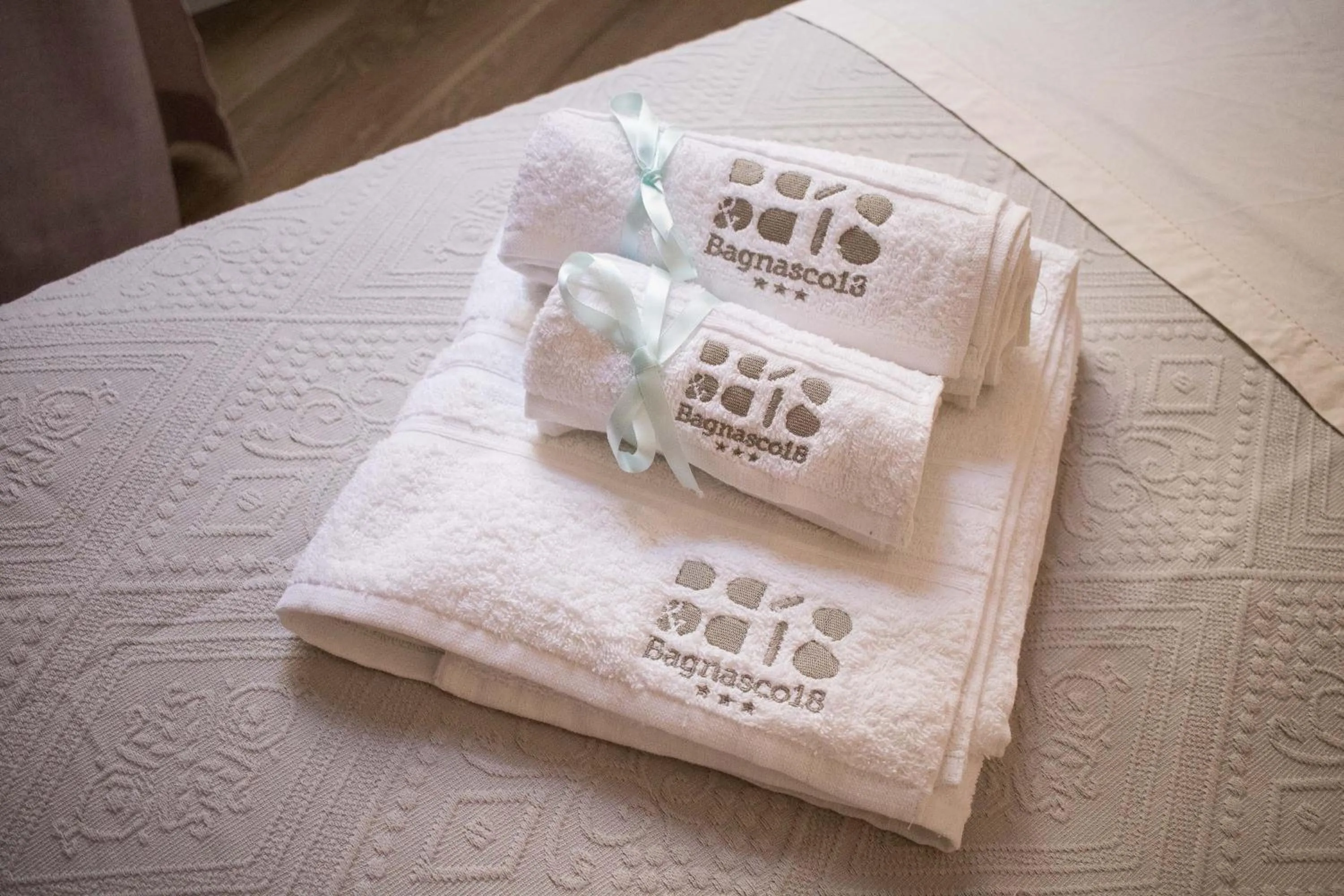 Decorative detail in Bagnasco 18 suite&terrace