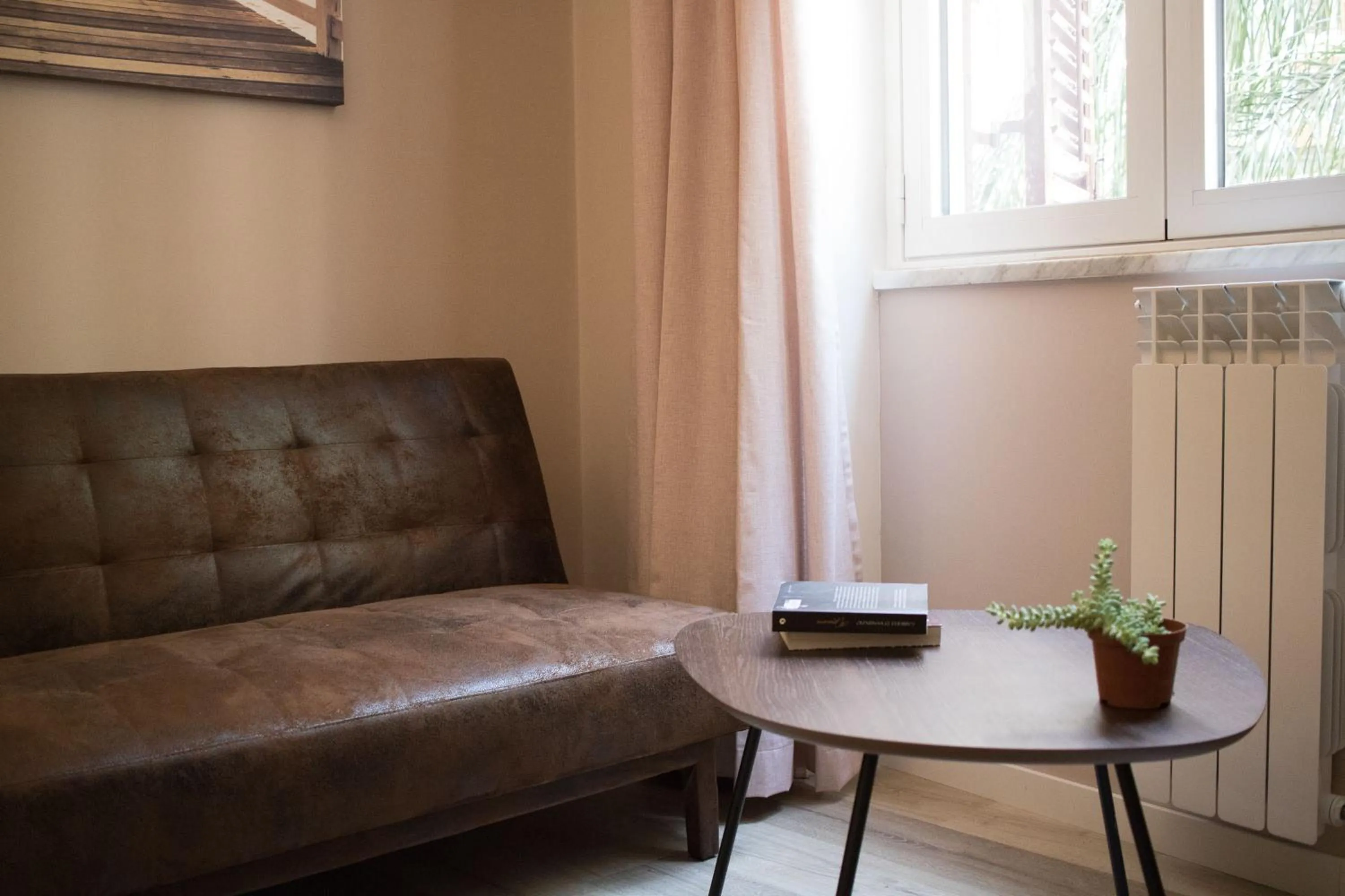 Decorative detail in Bagnasco 18 suite&terrace