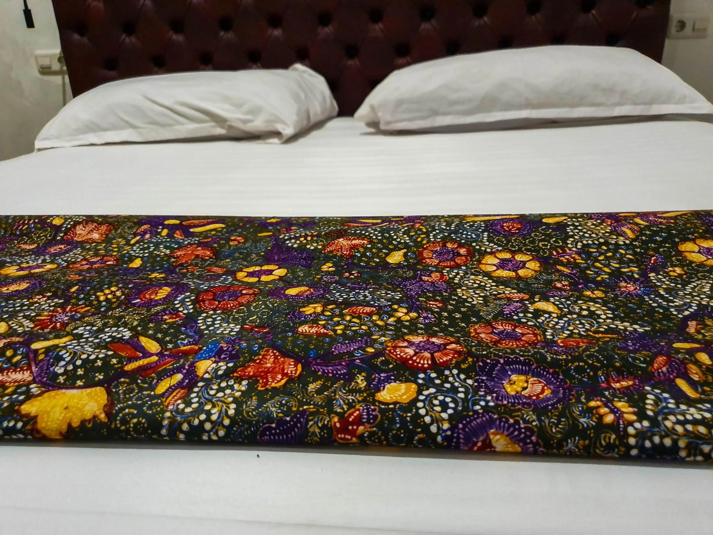 Bed in Tiongkok Kecil Heritage Lasem