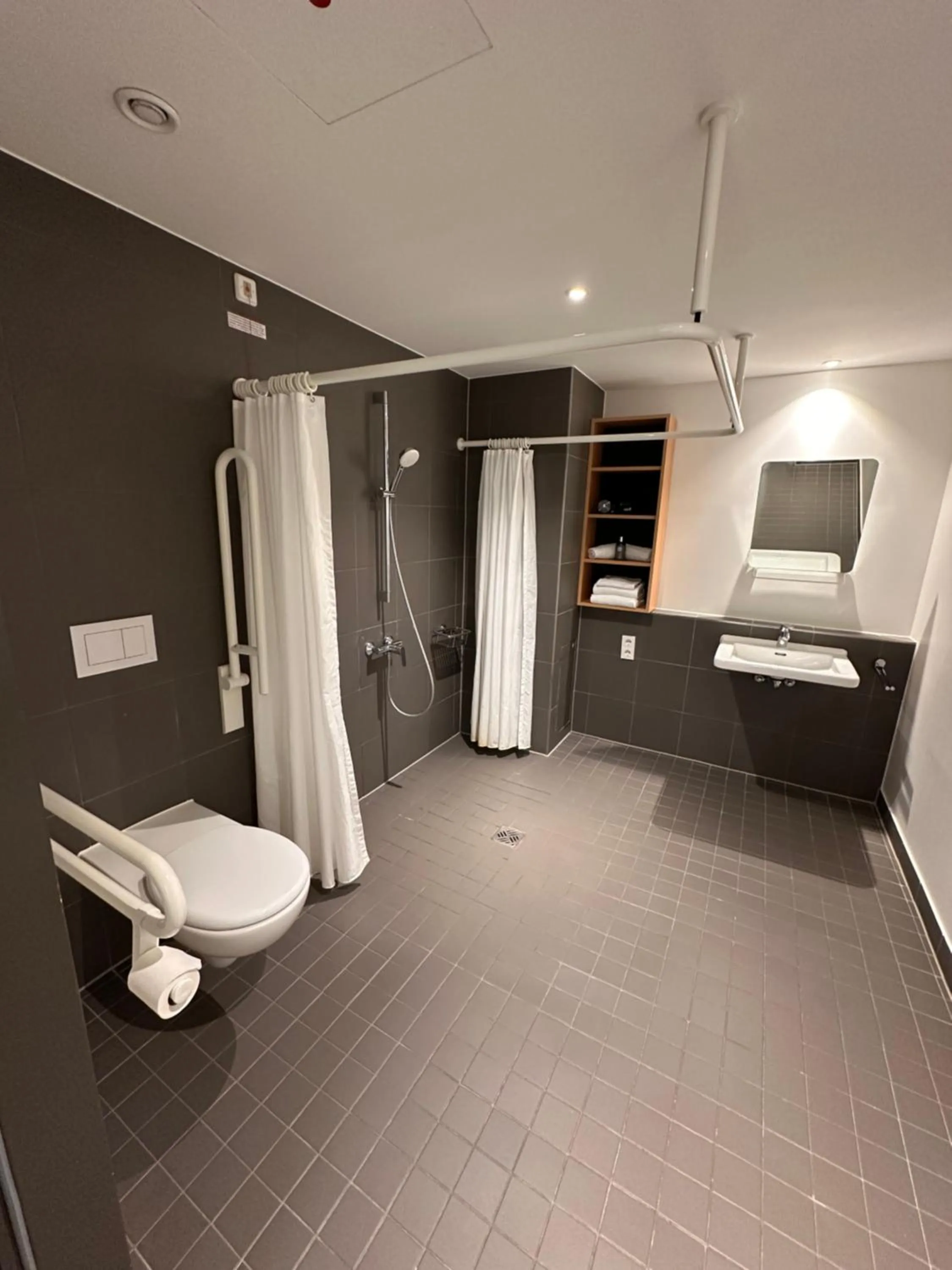 Shower in smartments Berlin Karlshorst