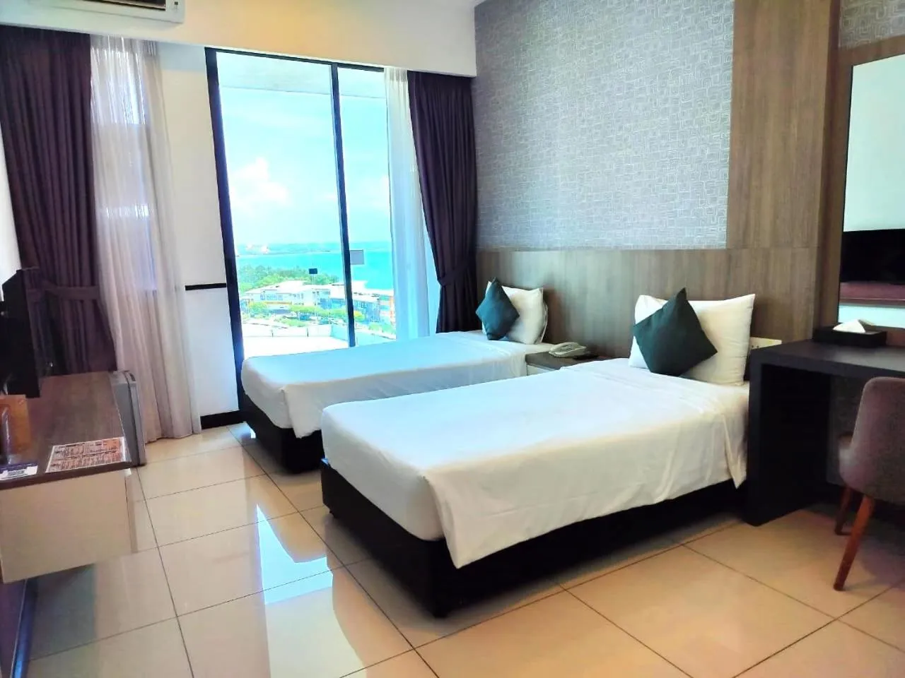 Bed in D'Wharf Hotel & Serviced Residence