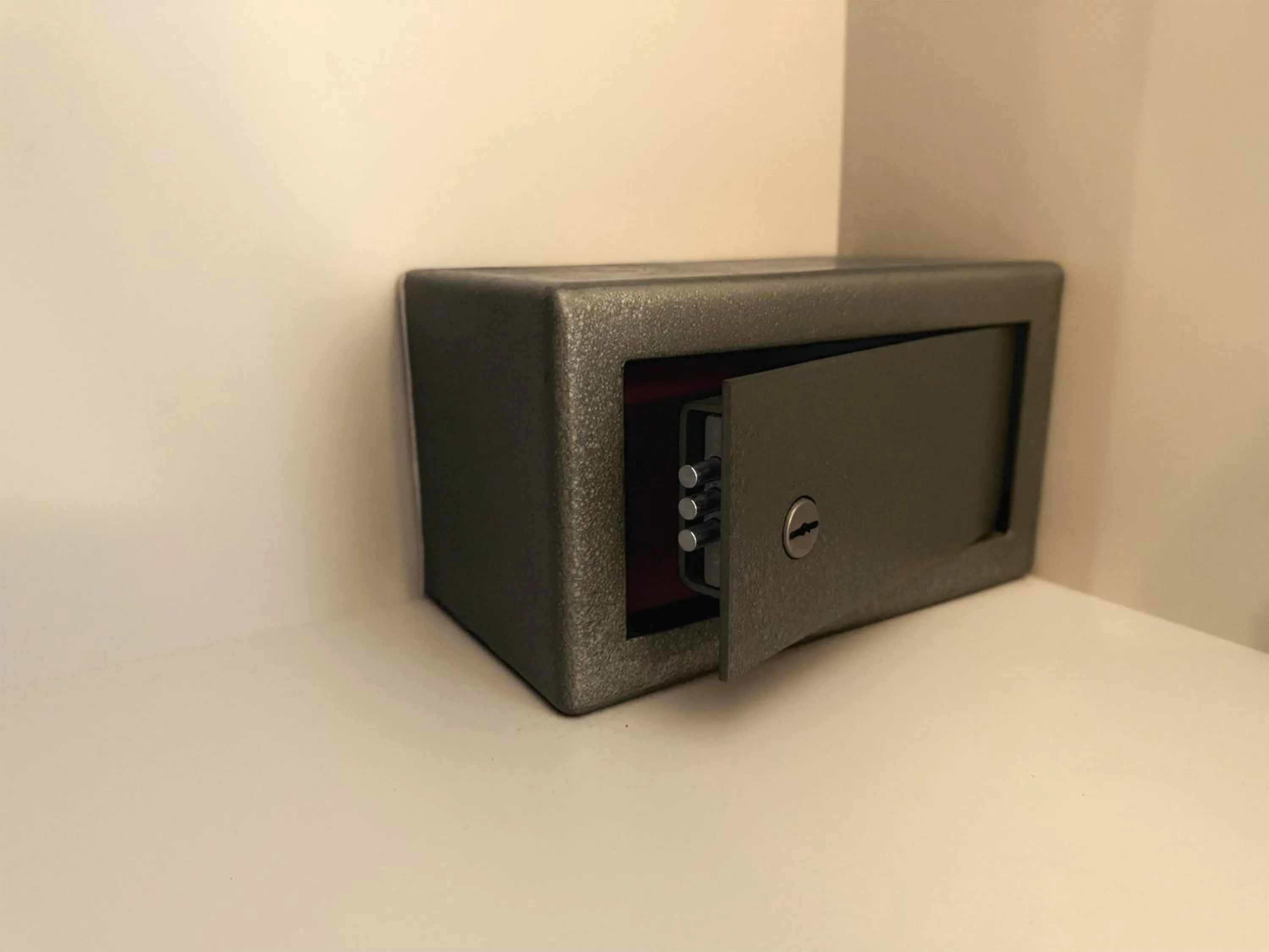 safe in Mastorakis Hotel and Studios