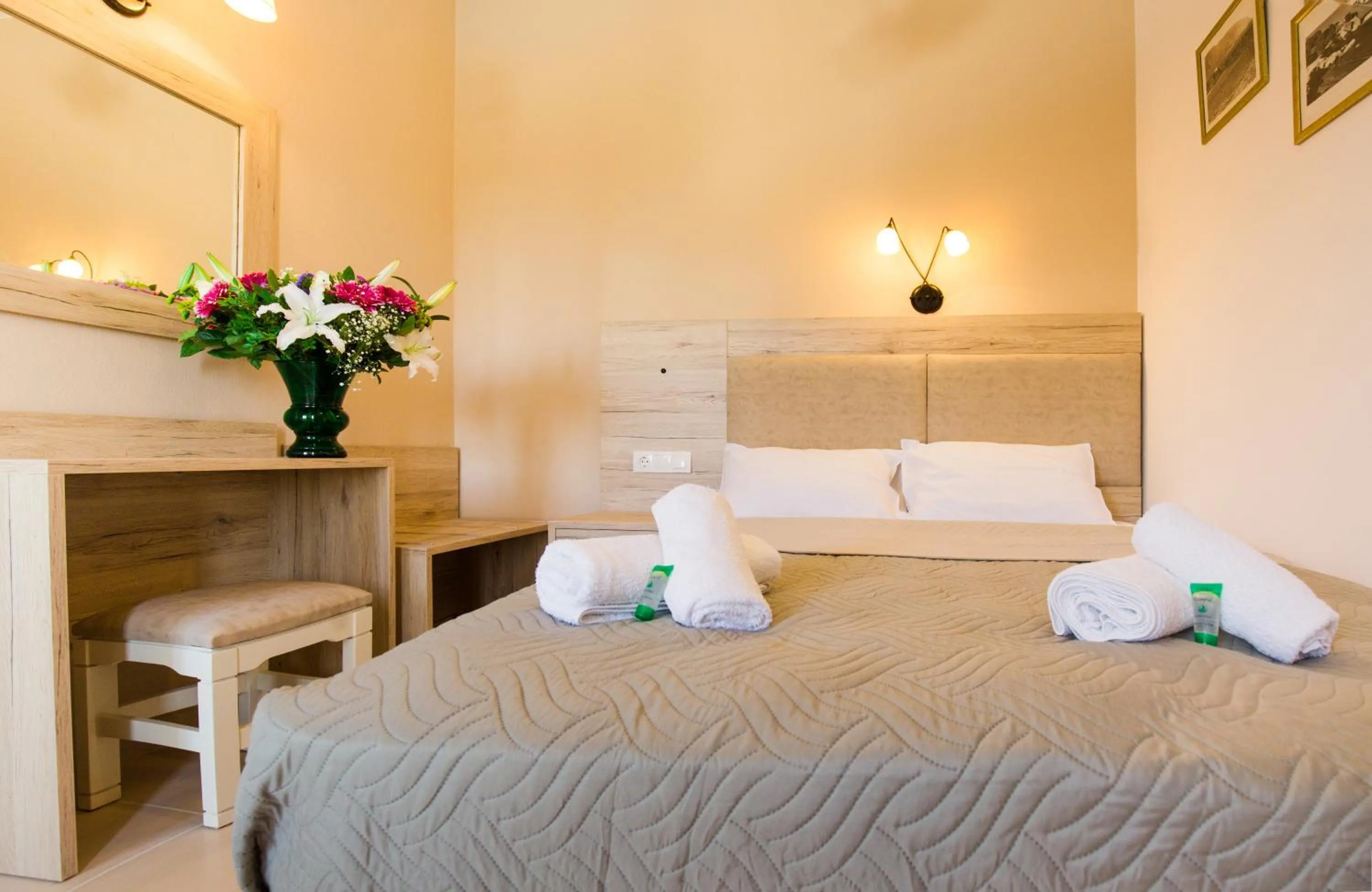 Bed in Mastorakis Hotel and Studios