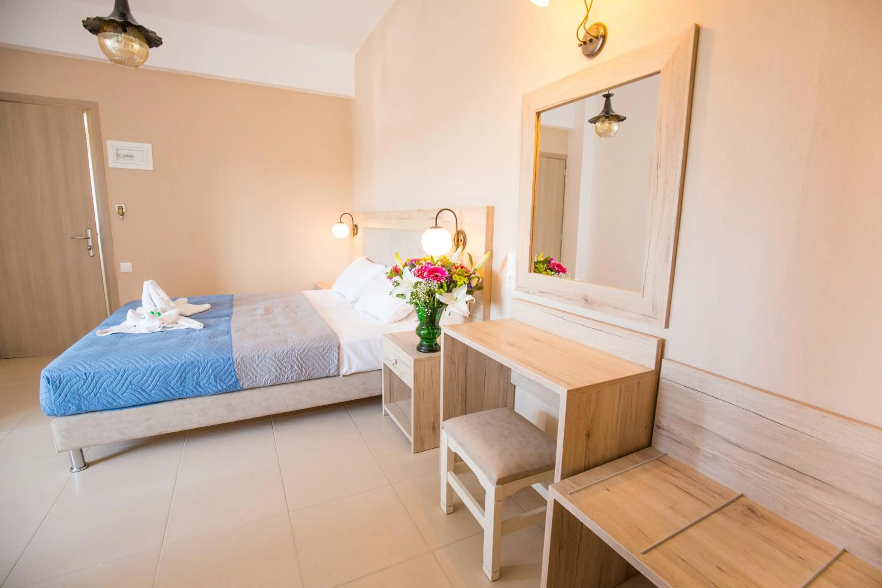 Bedroom, Bed in Mastorakis Hotel and Studios