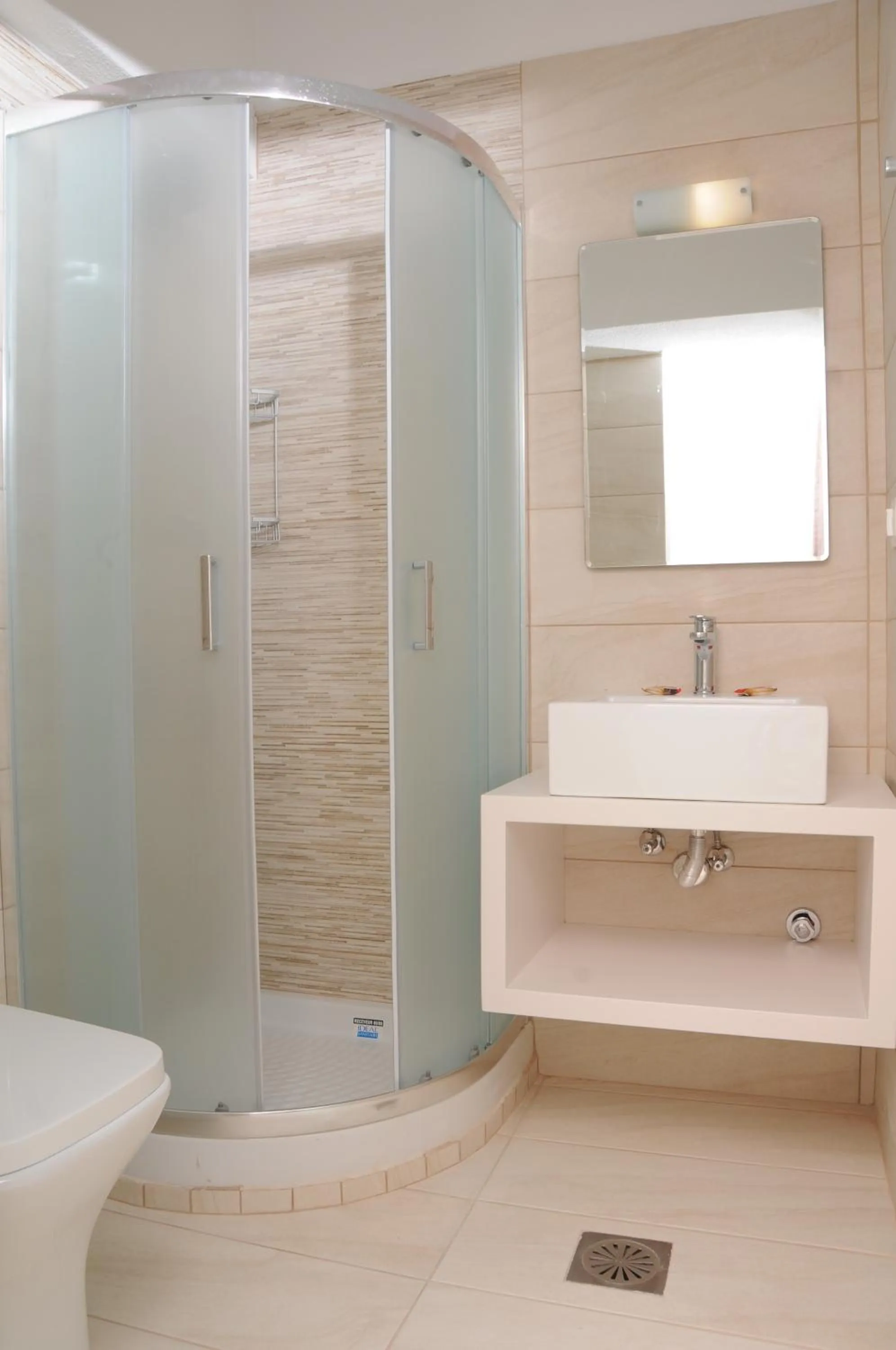 Bathroom in Mastorakis Hotel and Studios