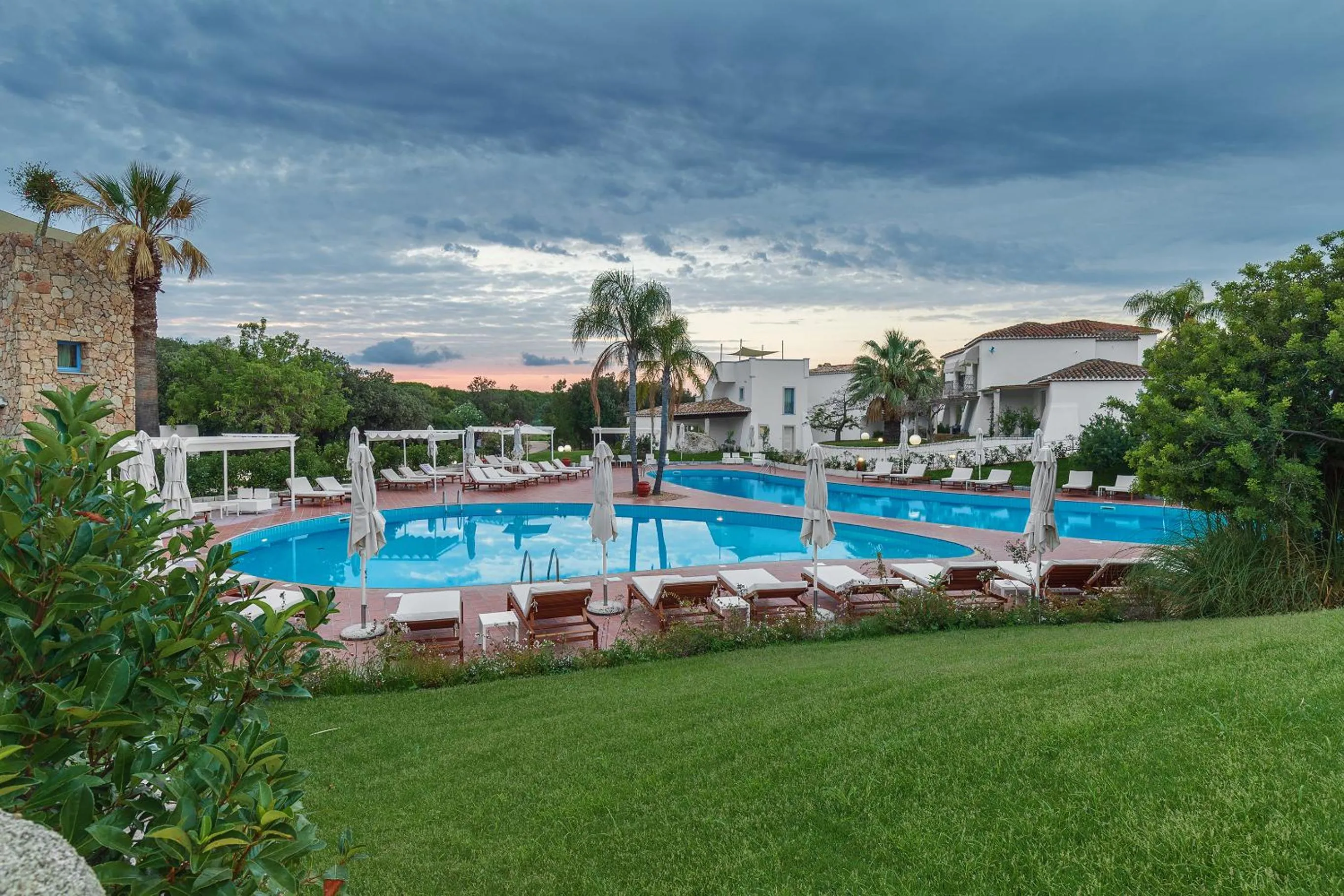 Swimming pool in Corte Bianca - Adults Only & SPA - Bovis Hotels