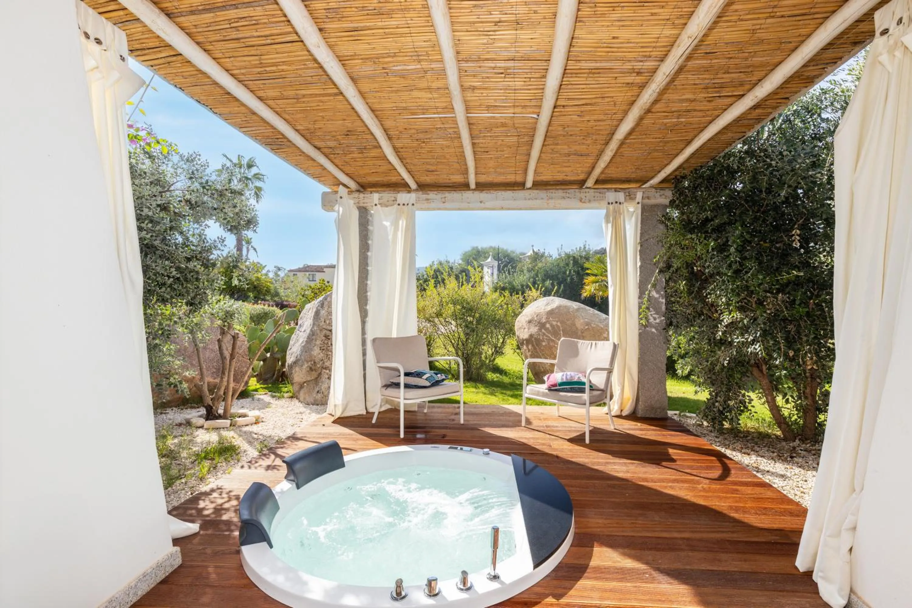 Open Air Bath in Corte Bianca - Adults Only & SPA - Bovis Hotels