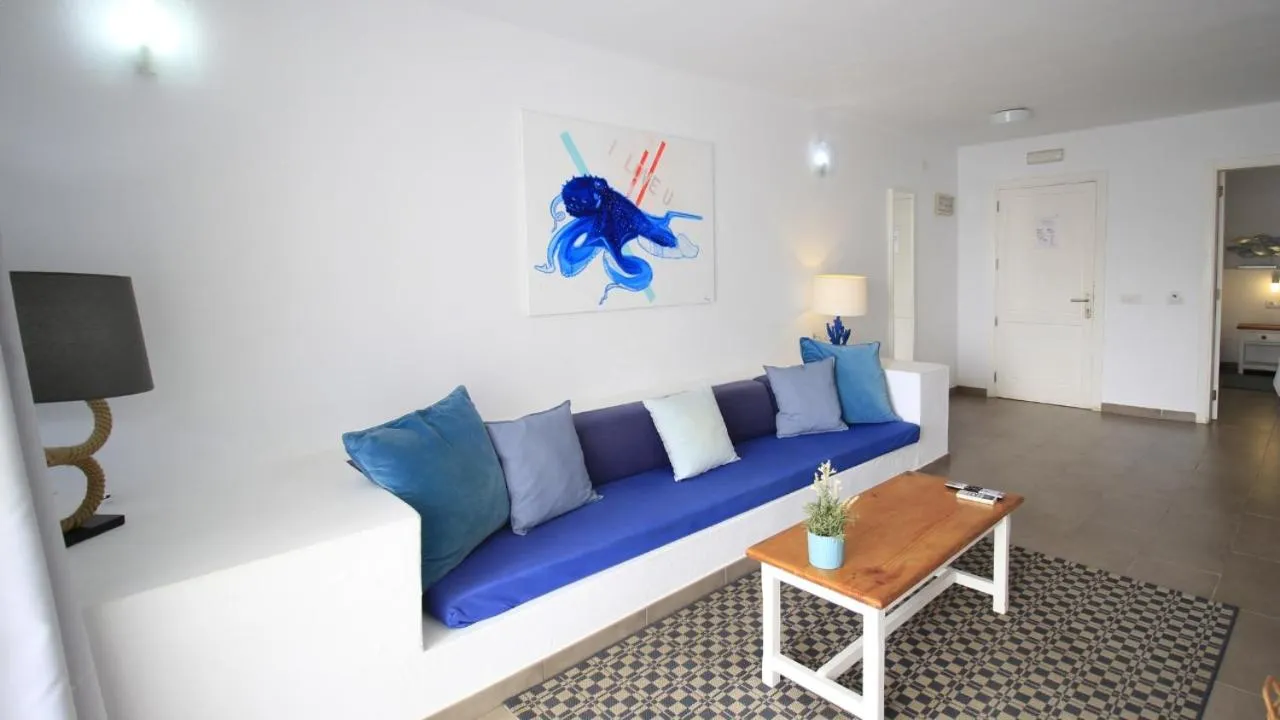 Living room in Neptuno Suites - Adults Only