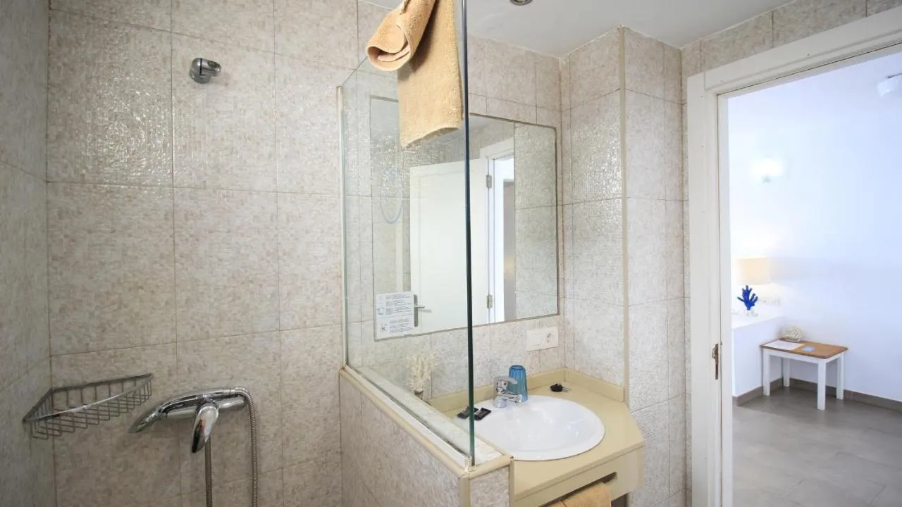 Bathroom in Neptuno Suites - Adults Only