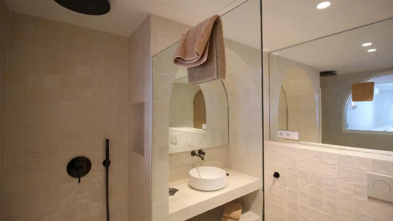 Bathroom in Neptuno Suites - Adults Only