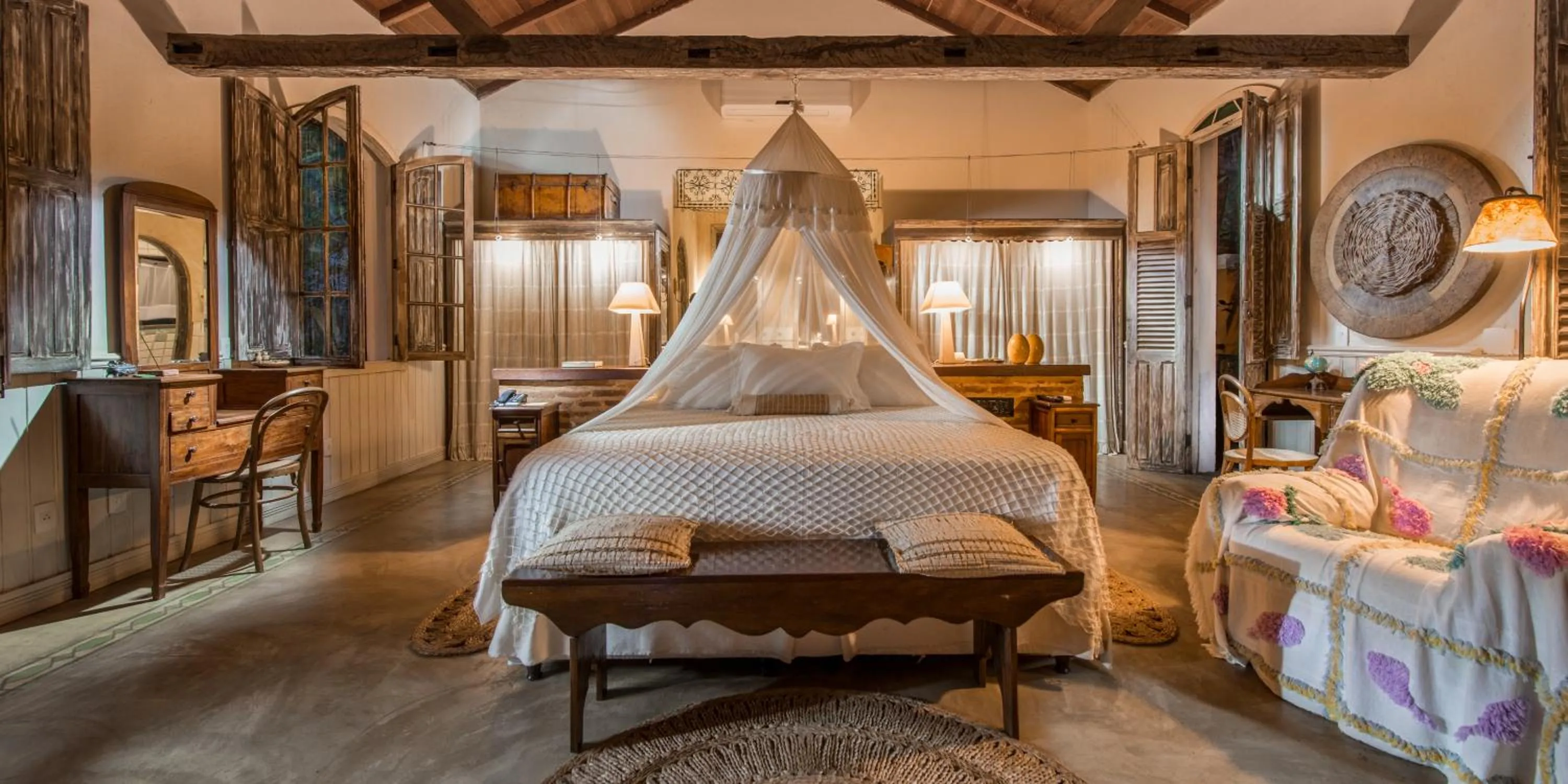 Photo of the whole room, Bed in Toca da Coruja