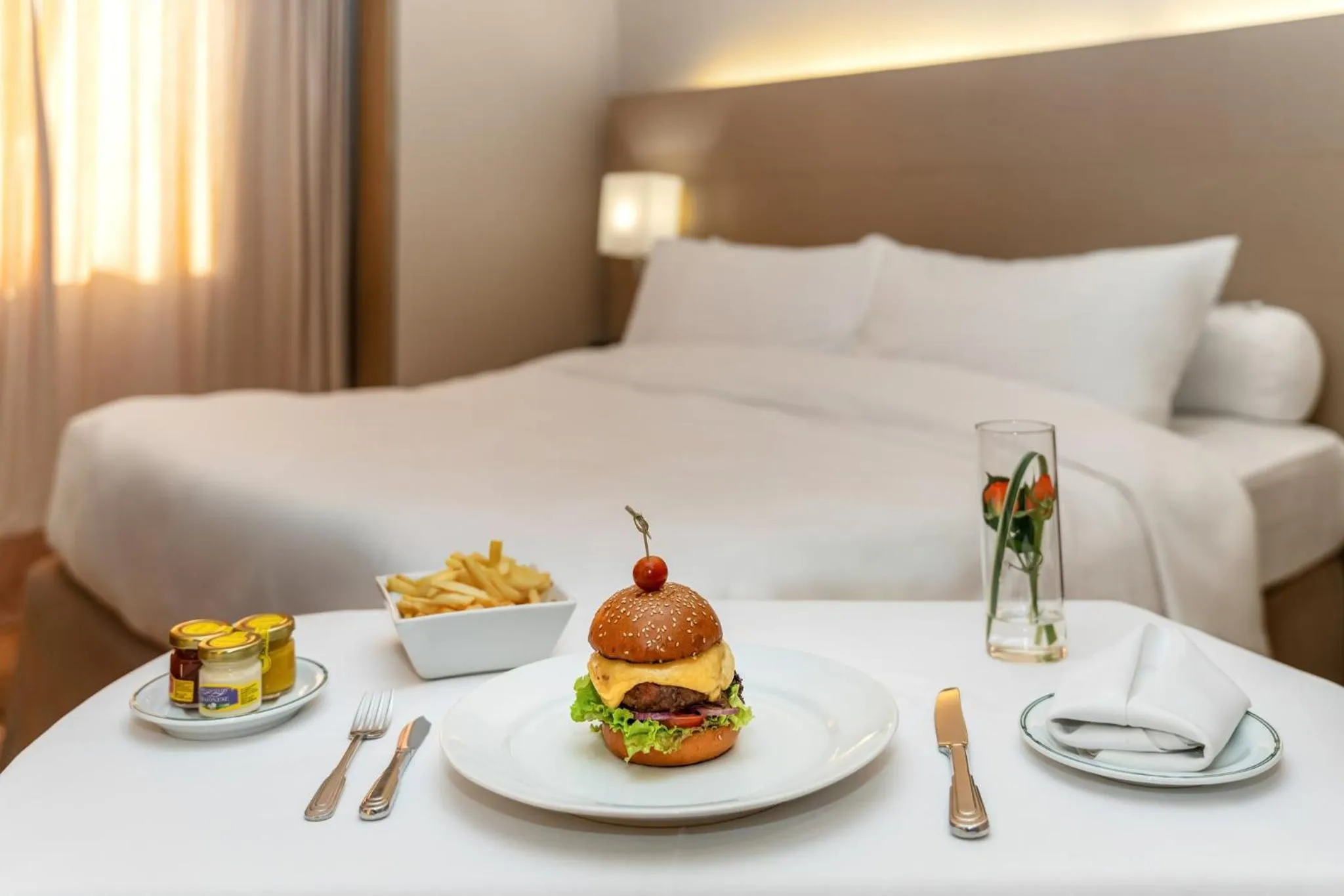 Photo of the whole room, Bed in InterContinental São Paulo by IHG