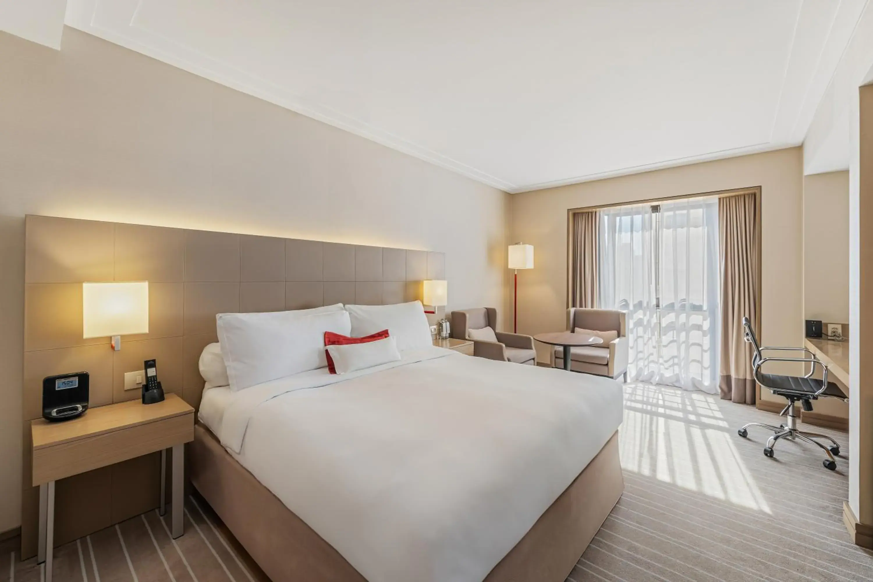 Classic King Room with Club Lounge Access - Smoking in InterContinental São Paulo by IHG Classic King Room with Club Lounge Access - Smoking in InterContinental São Paulo by IHG