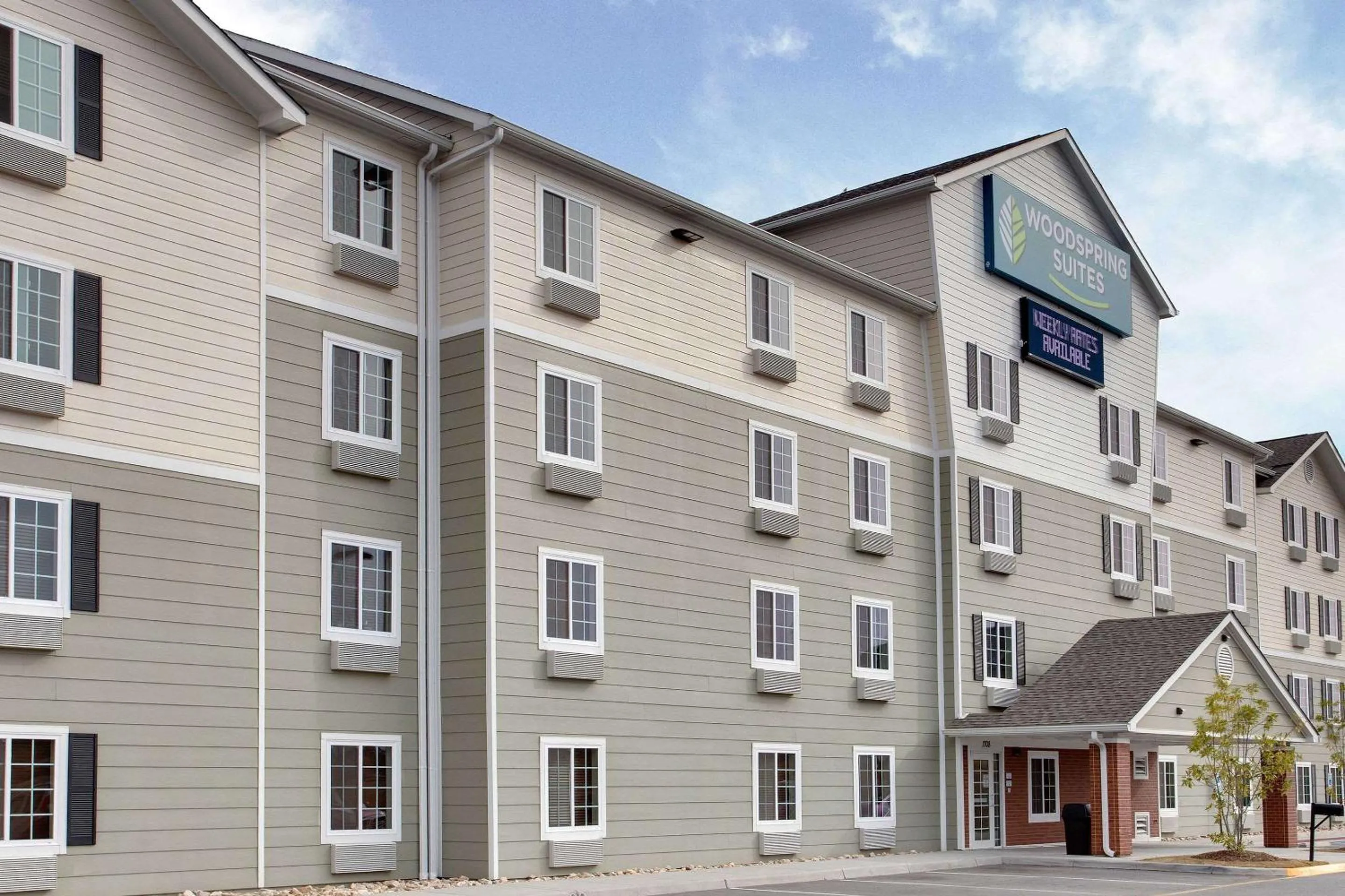 Property building in WoodSpring Suites Chesapeake-Norfolk Greenbrier