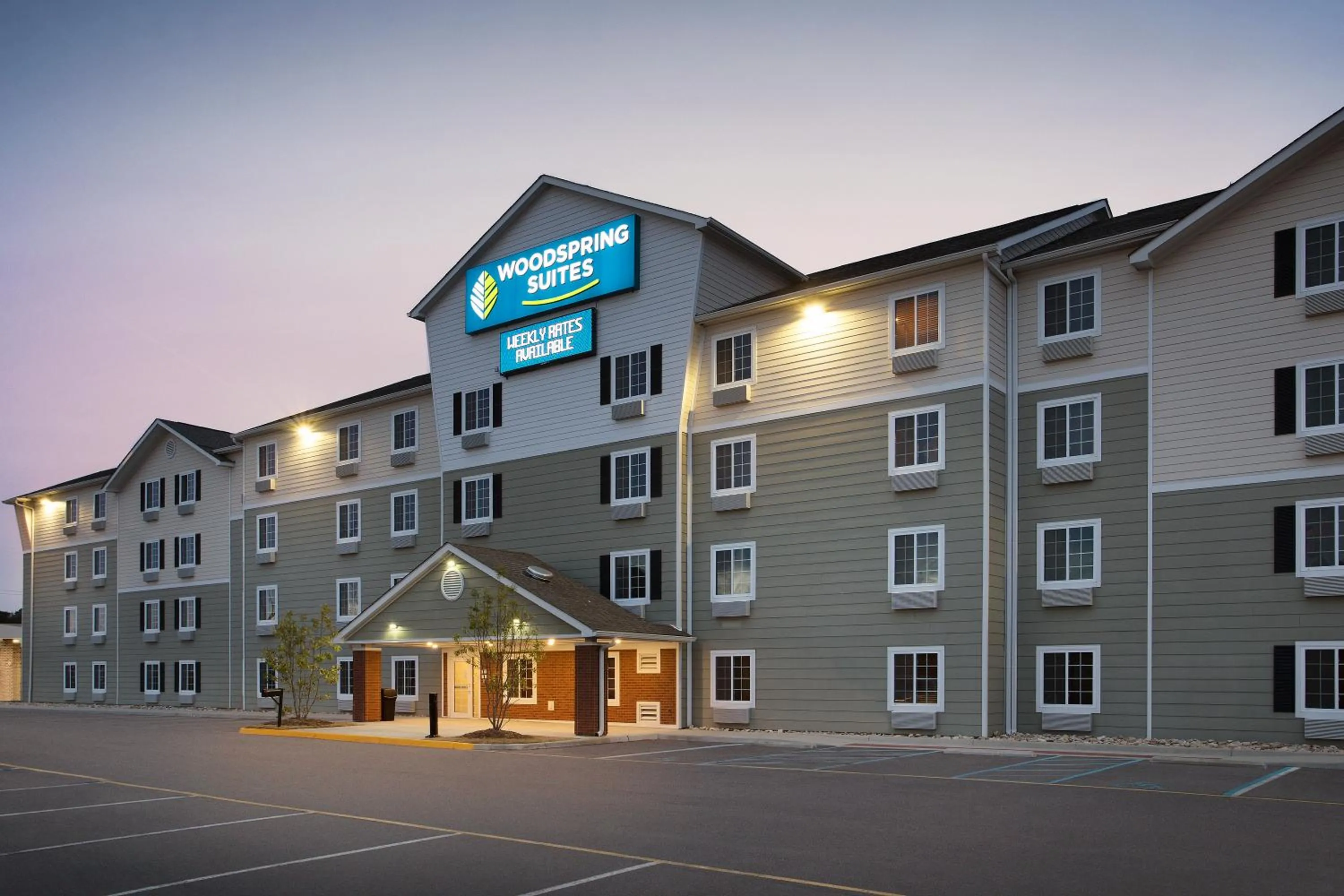 Property building in WoodSpring Suites Chesapeake-Norfolk Greenbrier