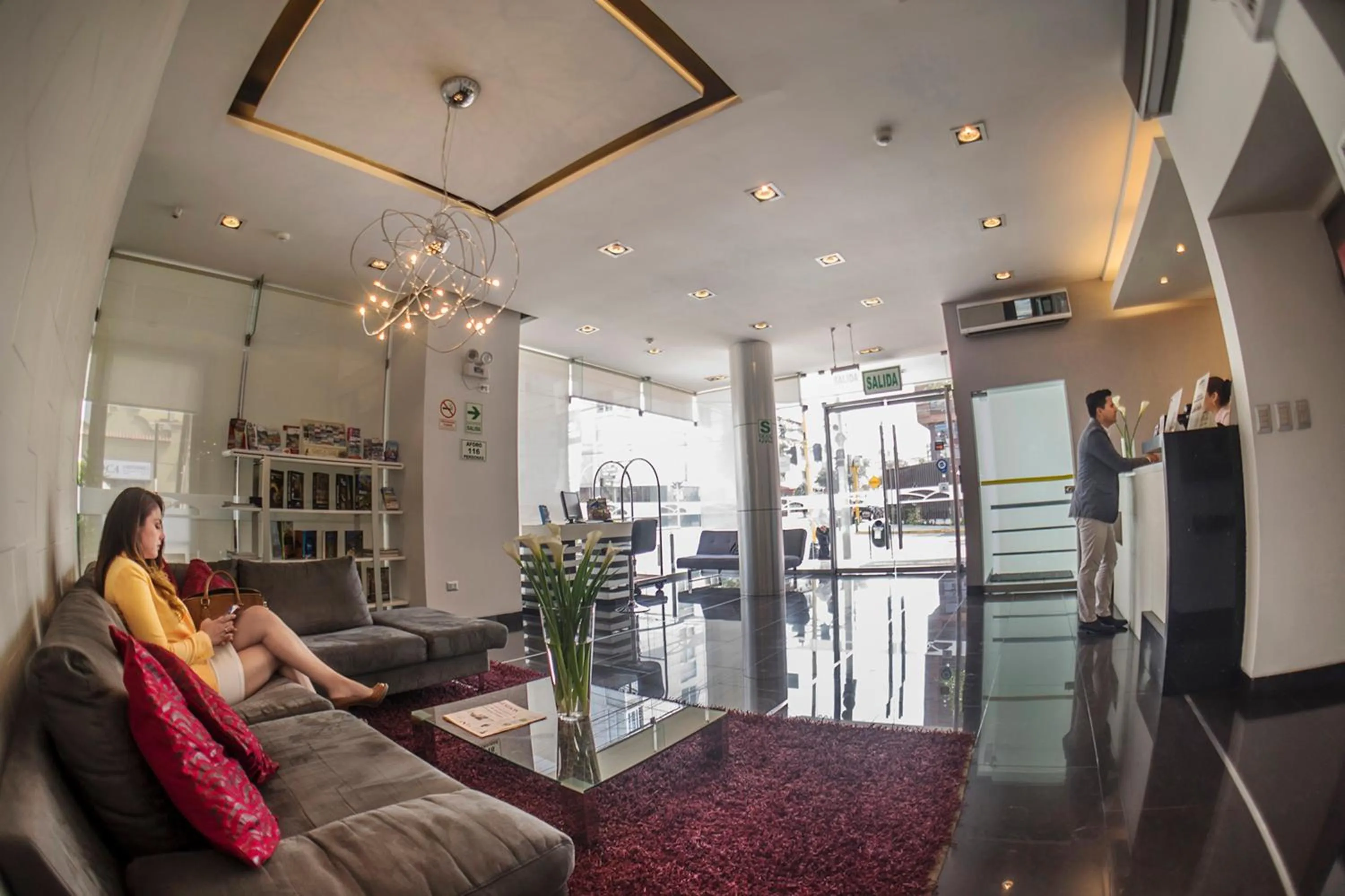 Lobby or reception in Allpa Hotel & Suites