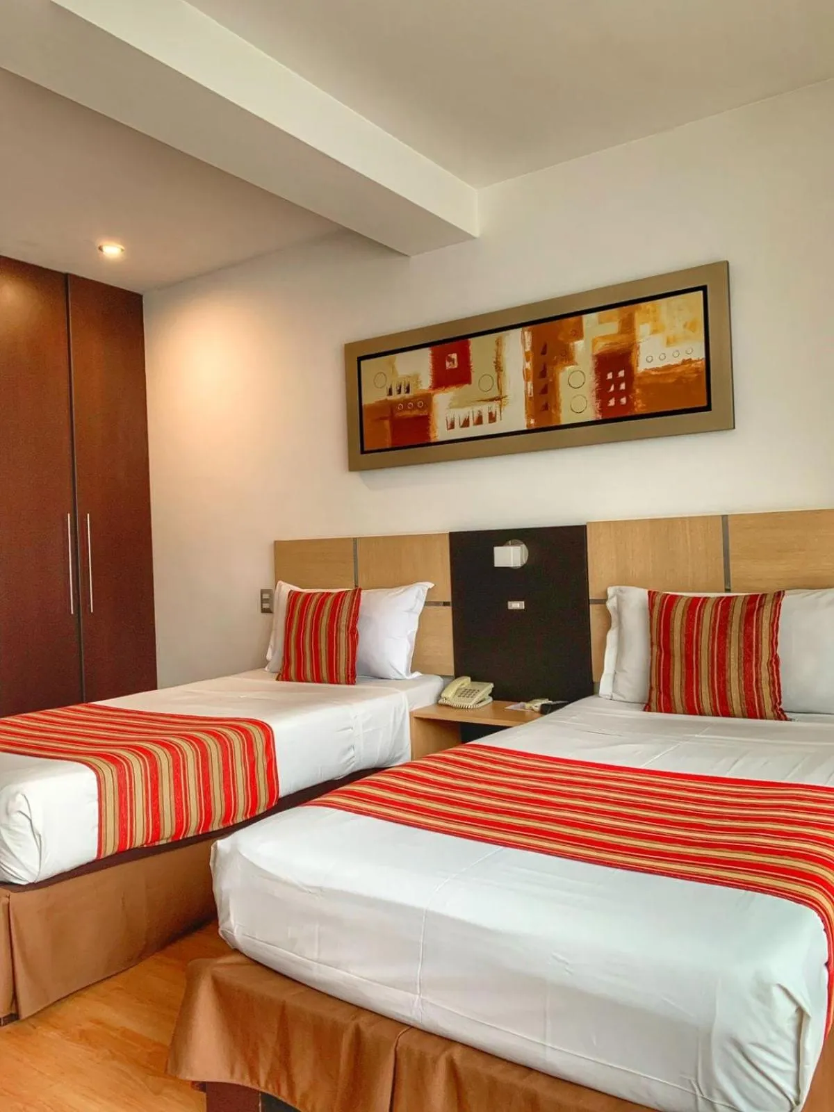 Bed in Allpa Hotel & Suites