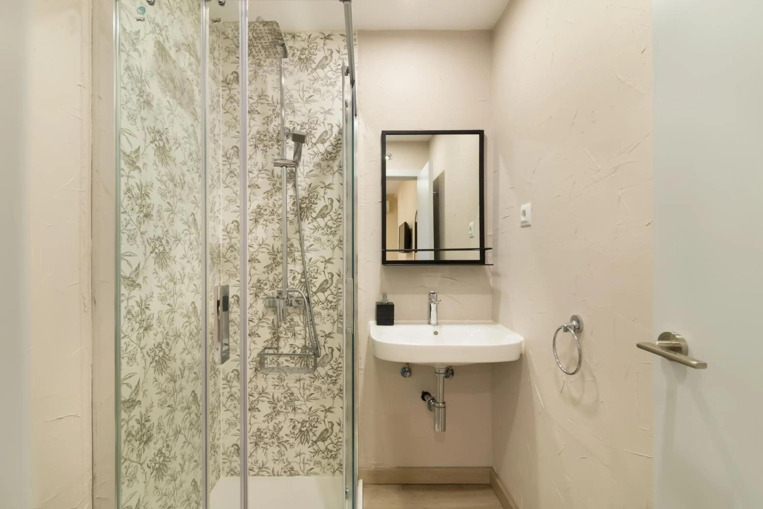 Toilet in Hostal Art Madrid