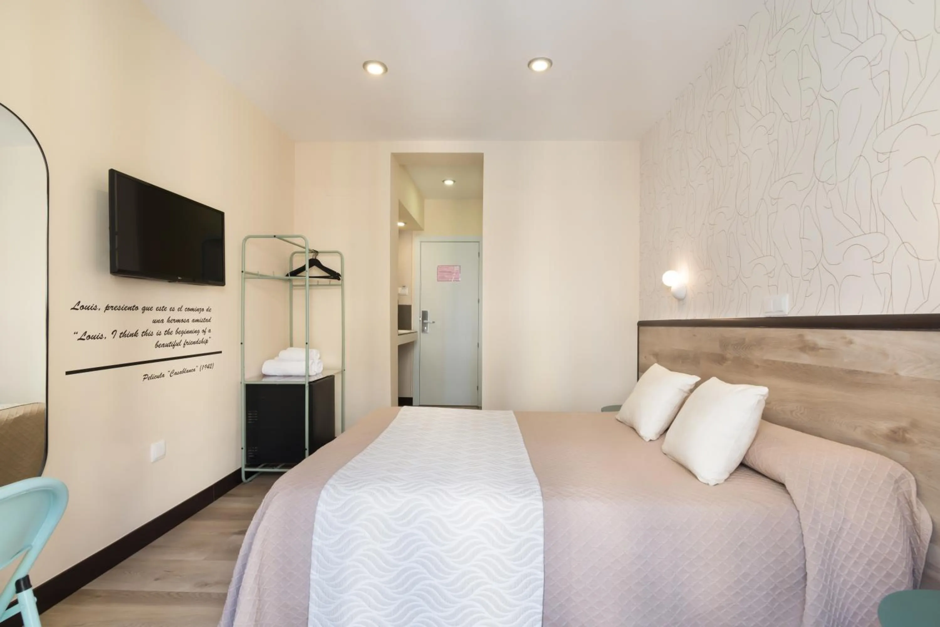 Photo of the whole room, Bed in Hostal Art Madrid