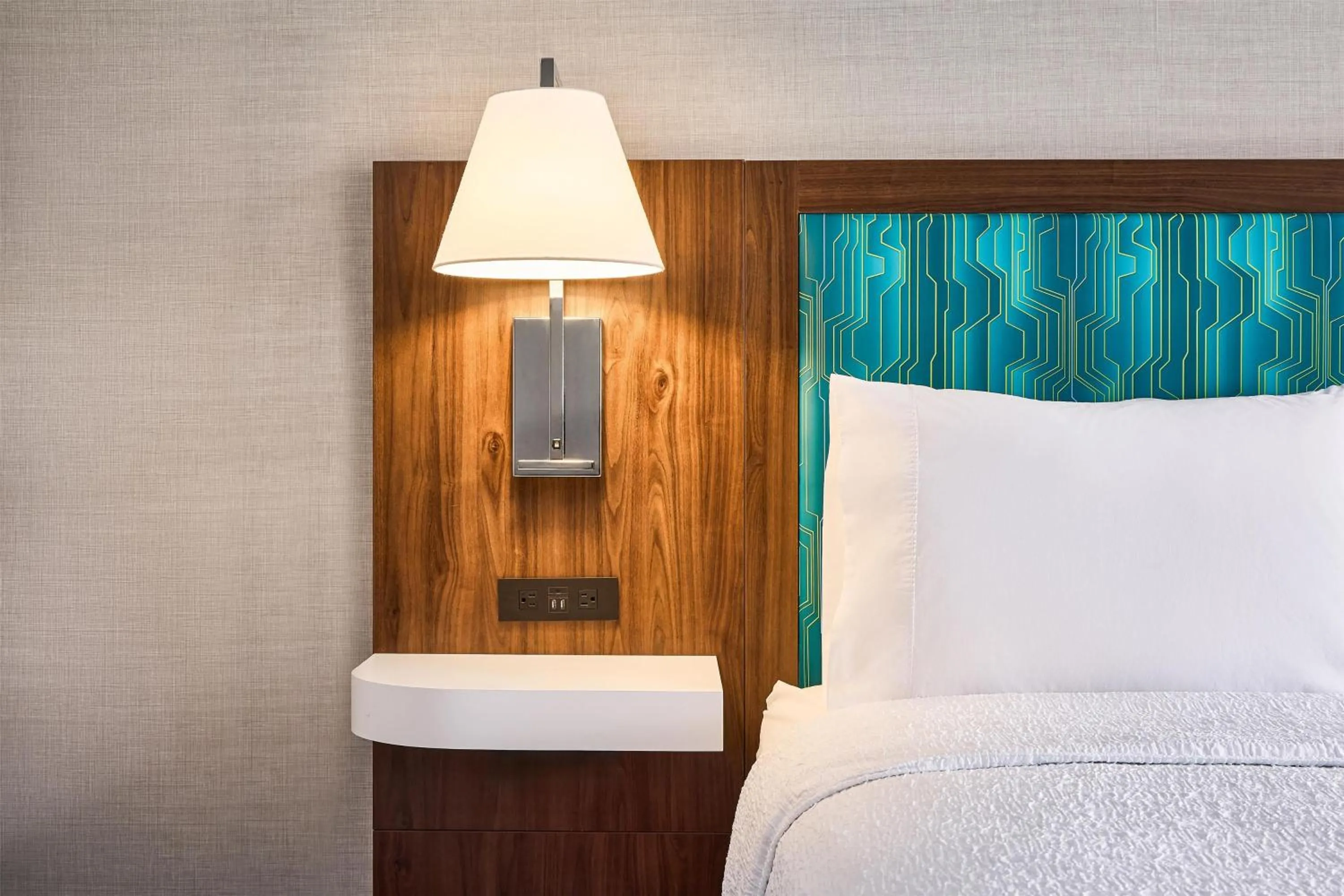 Bedroom, Bed in Hampton Inn Colby