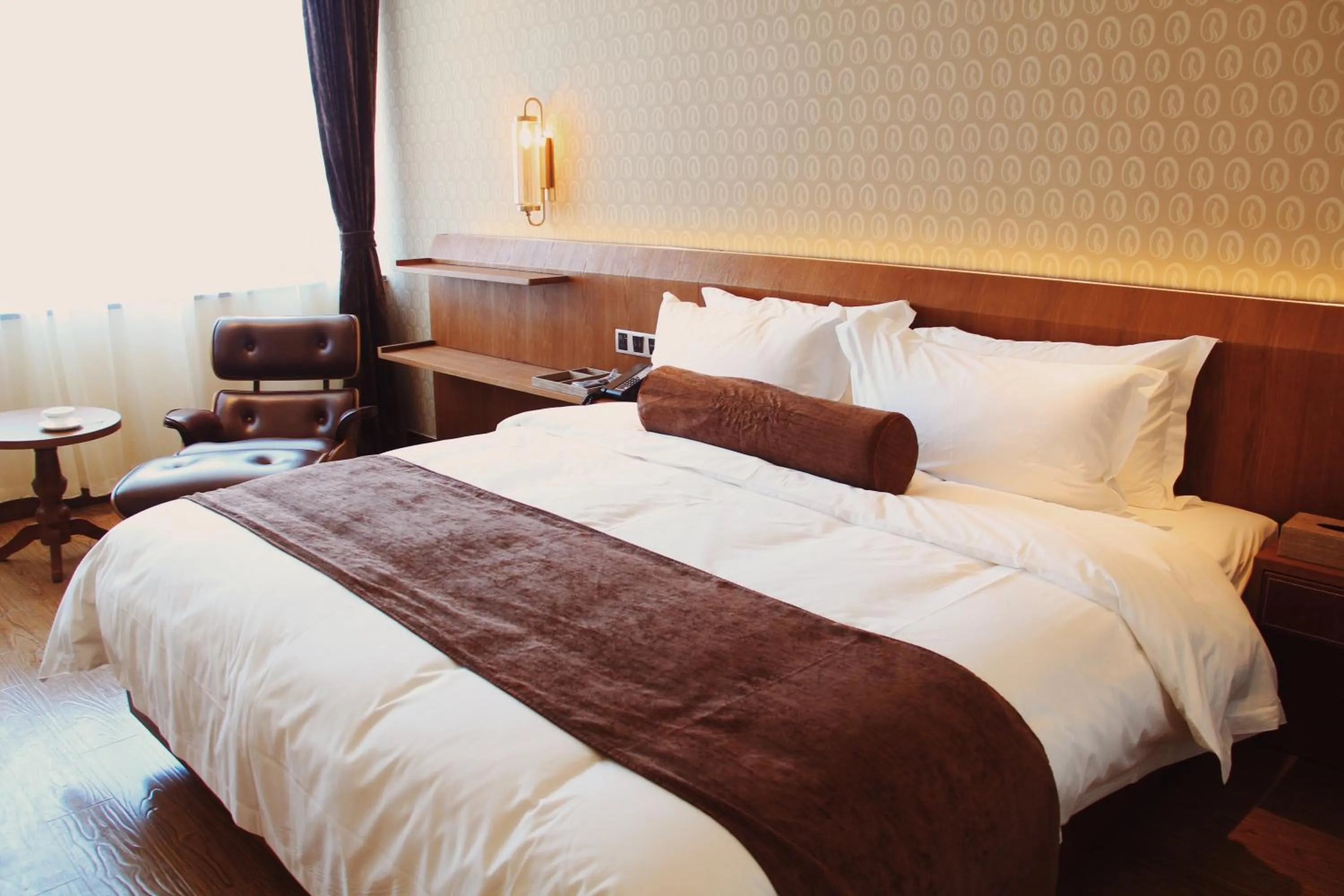 Bed in James Joyce Beijing Songjiazhuang Metro Station