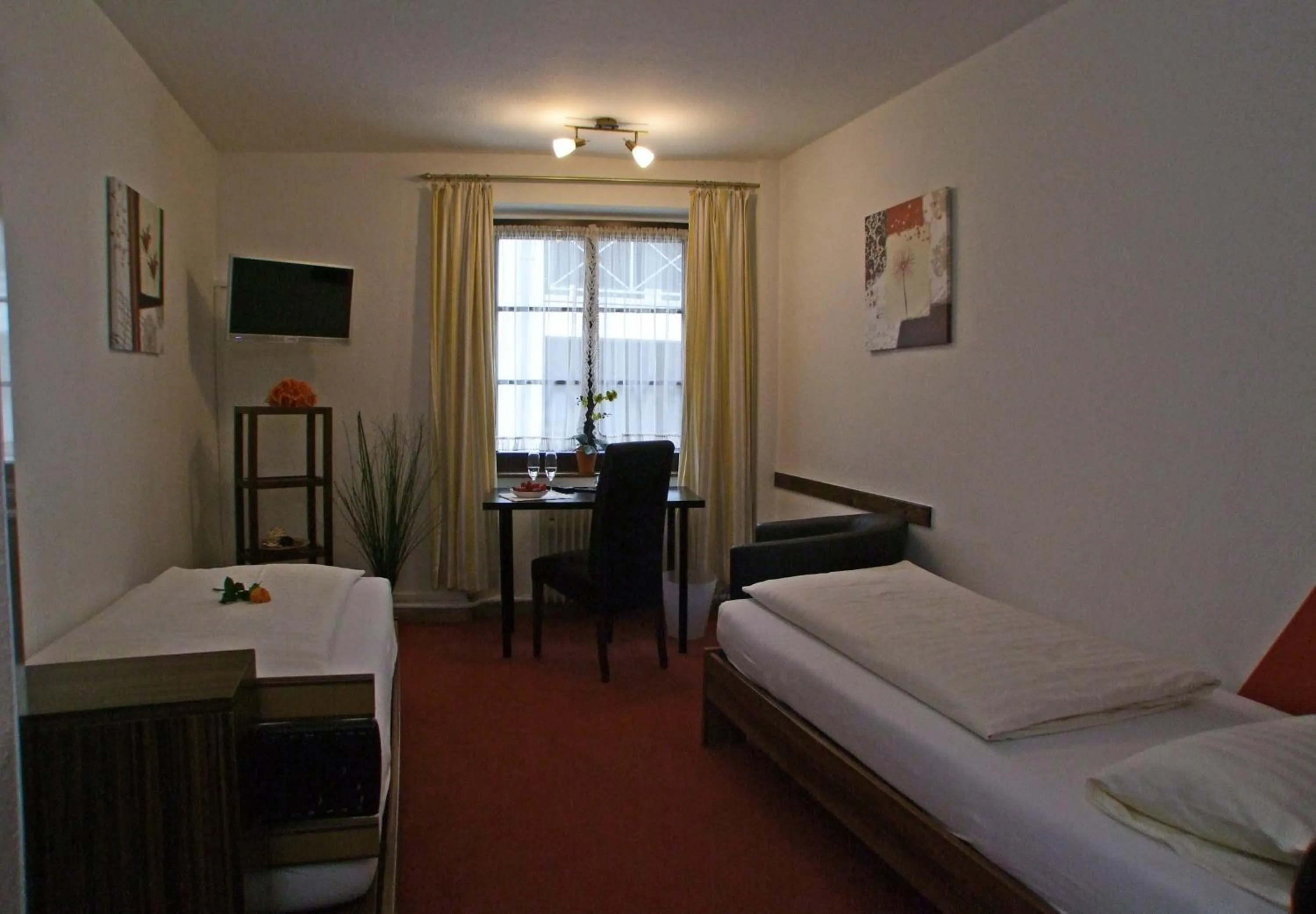 Photo of the whole room in Hotel Beller