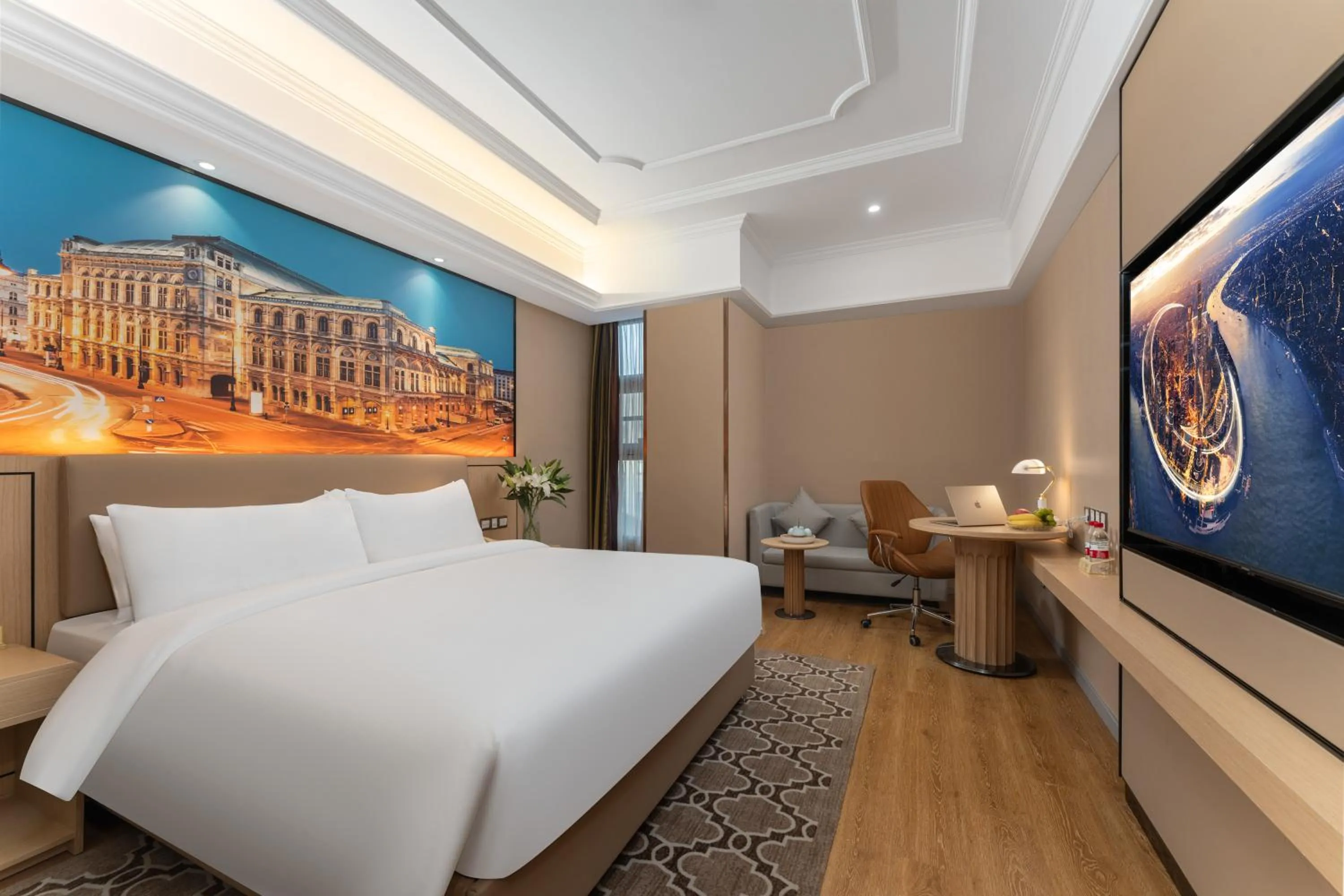 Bed in 维也纳国际酒店上海浦东机场东方枢纽店-提供浦东机场迪士尼免费穿梭巴士