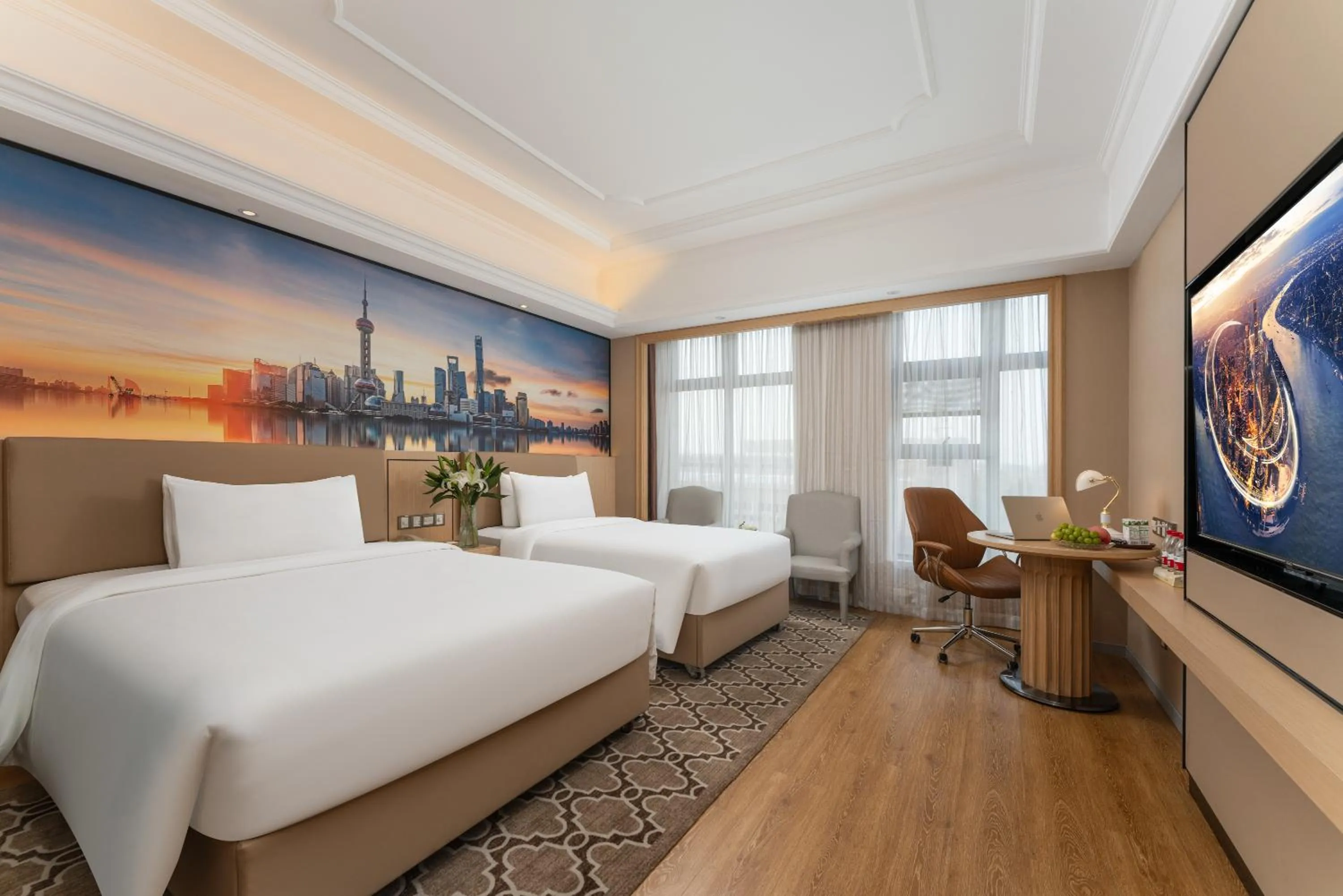 Bed in 维也纳国际酒店上海浦东机场东方枢纽店-提供浦东机场迪士尼免费穿梭巴士