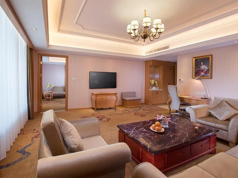 Vienna International Hotel Huazhou East Beijing Road