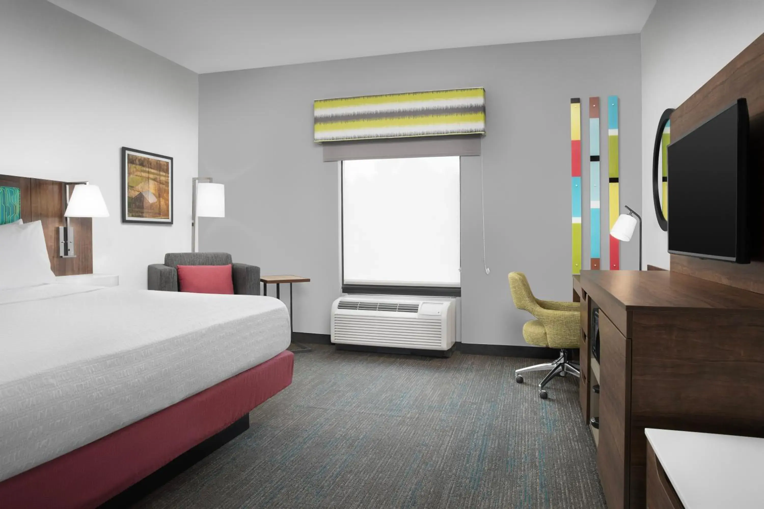 King Room with King Bed - Non-Smoking in Hampton Inn Dandridge King Room with King Bed - Non-Smoking in Hampton Inn Dandridge