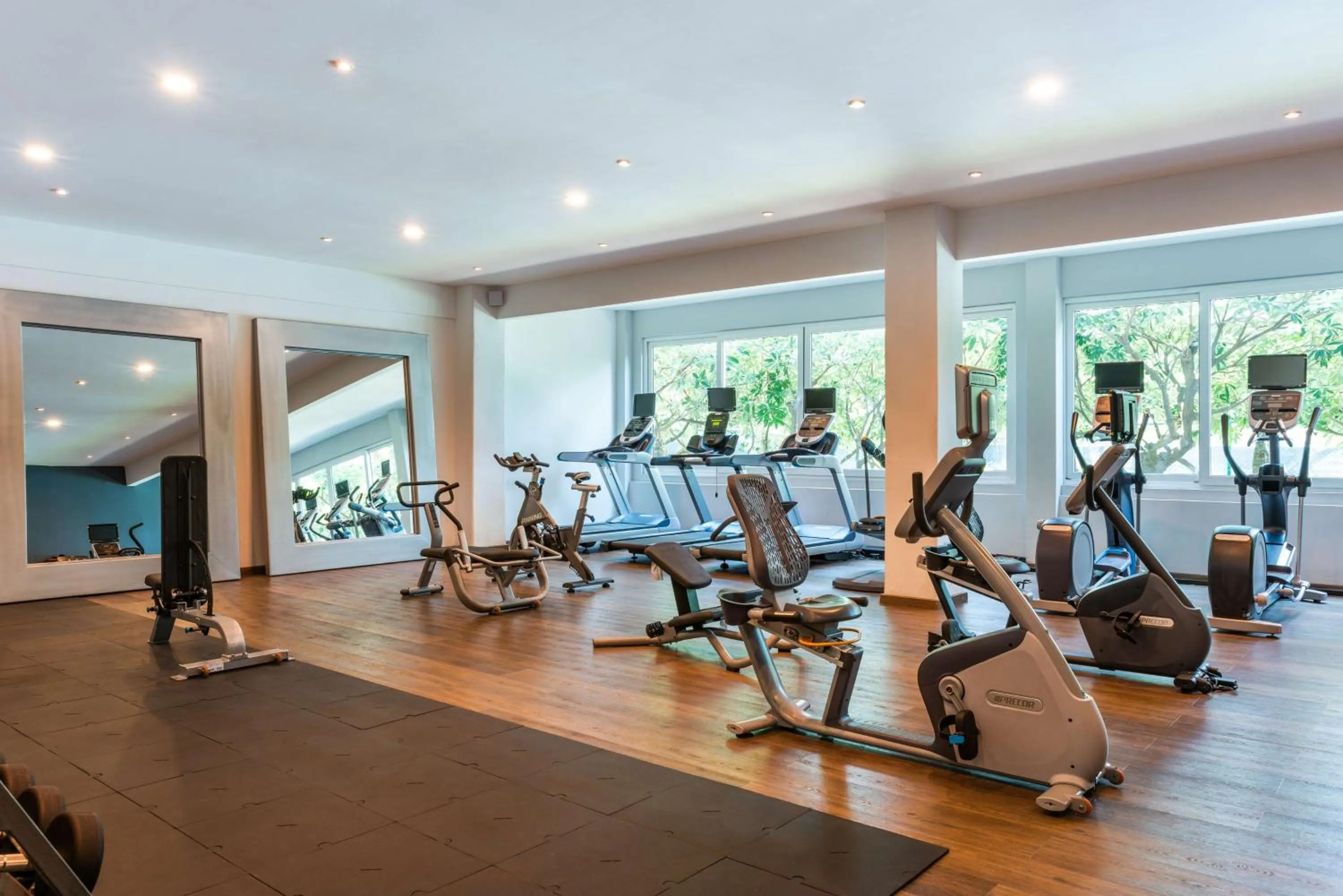 Fitness centre/facilities in Hilton Cartagena