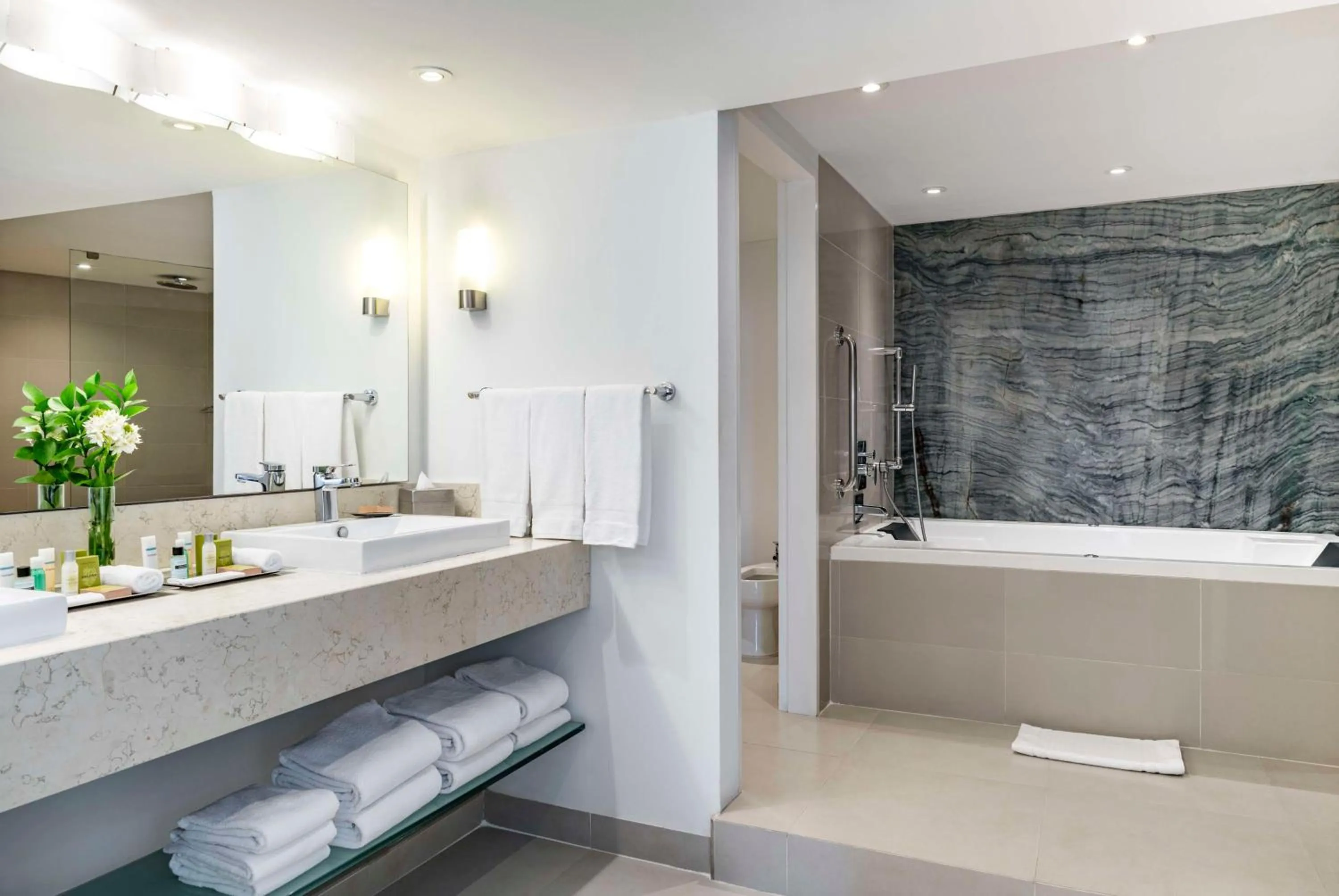 Bathroom in Hilton Cartagena