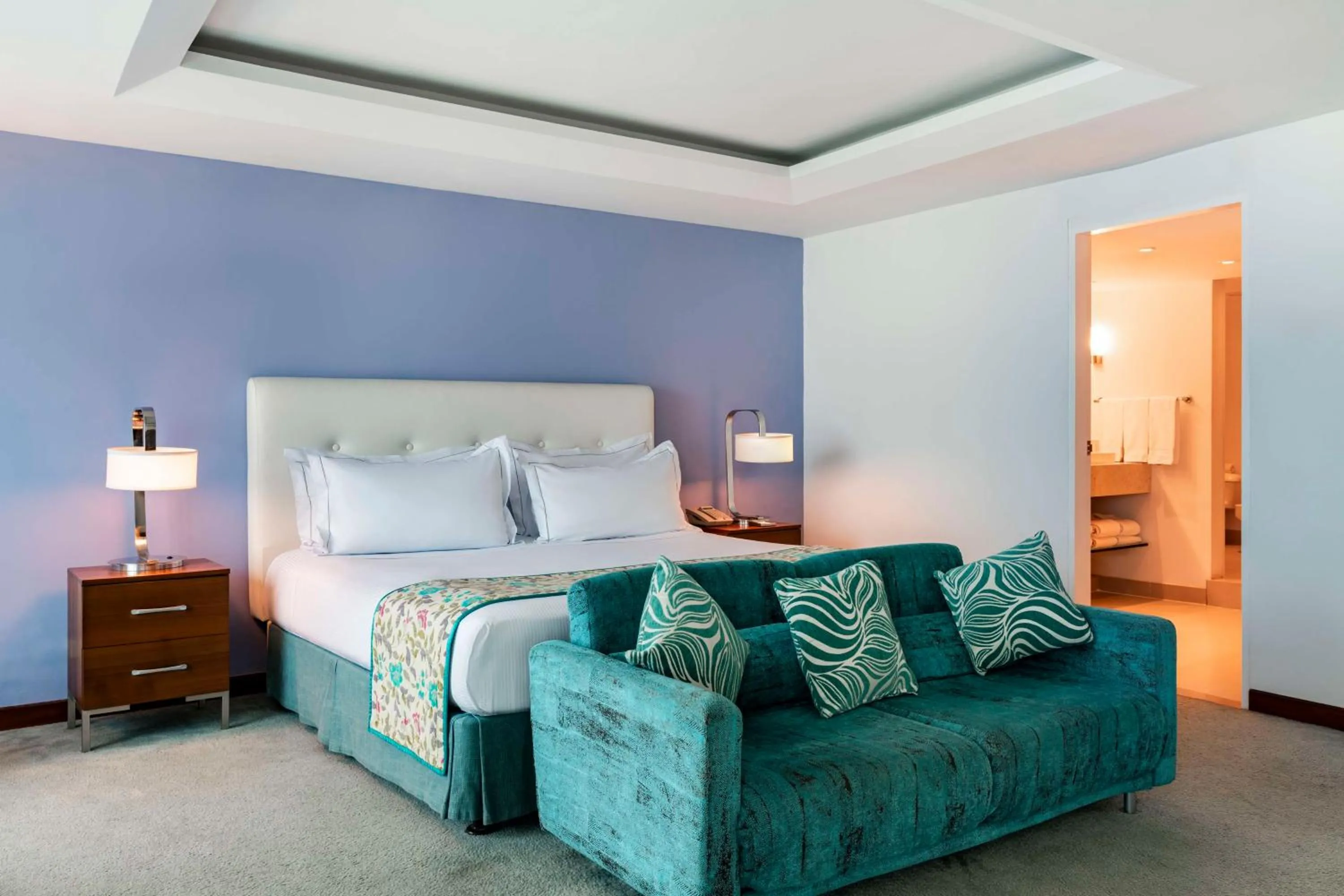 Living room, Bed in Hilton Cartagena