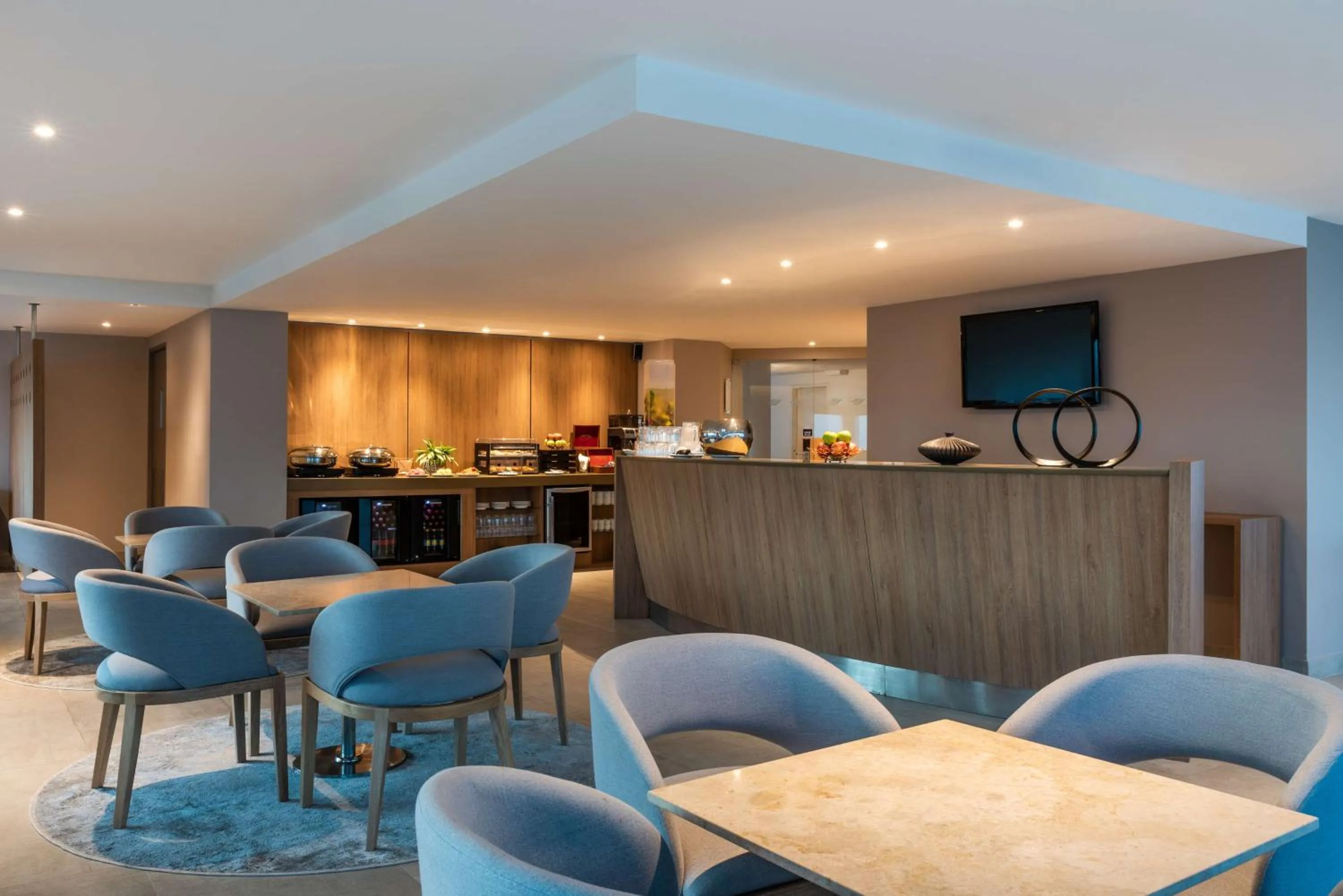 Property building in Hilton Cartagena