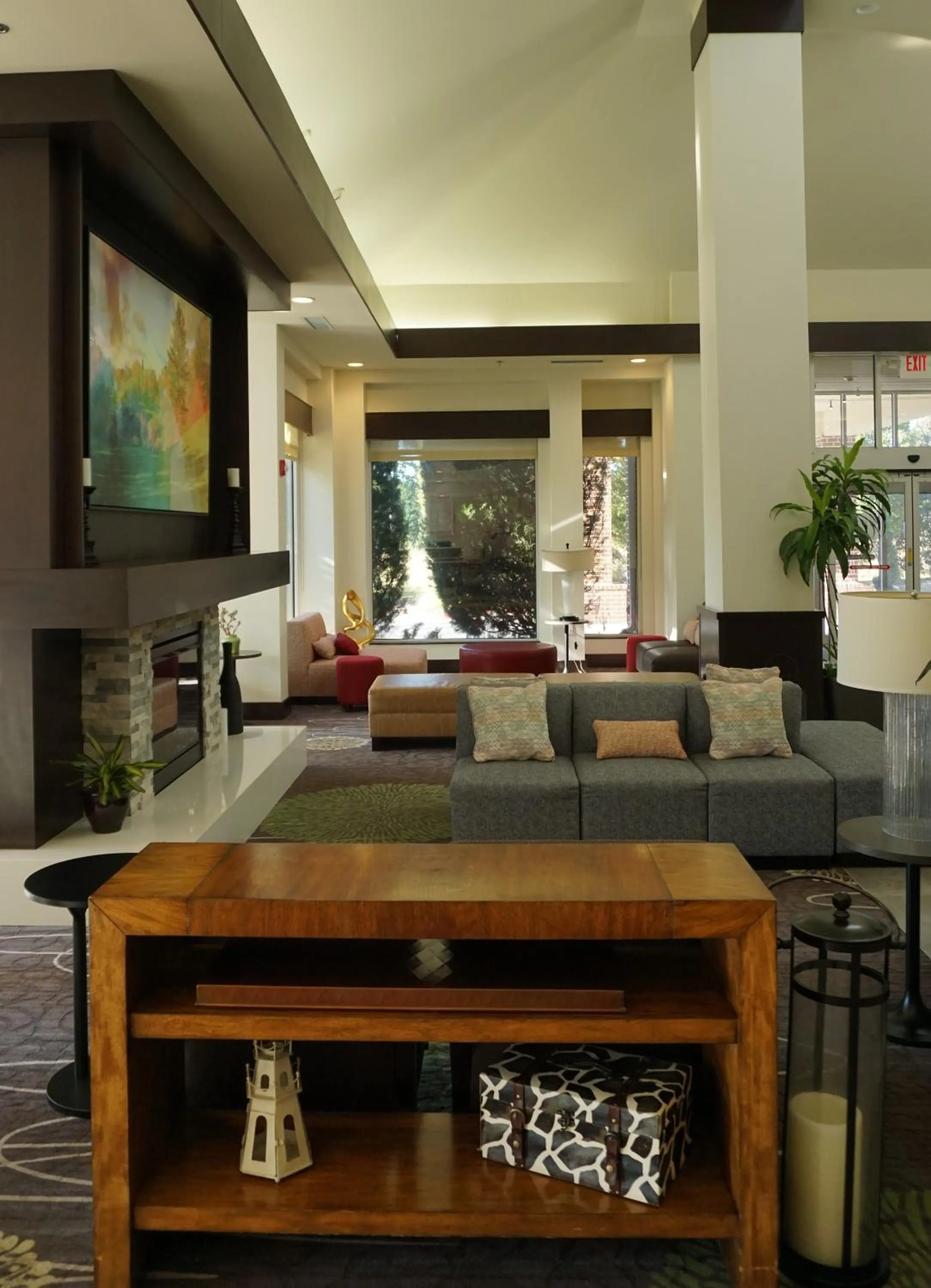 Seating area in Hilton Garden Inn Atlanta/Peachtree City