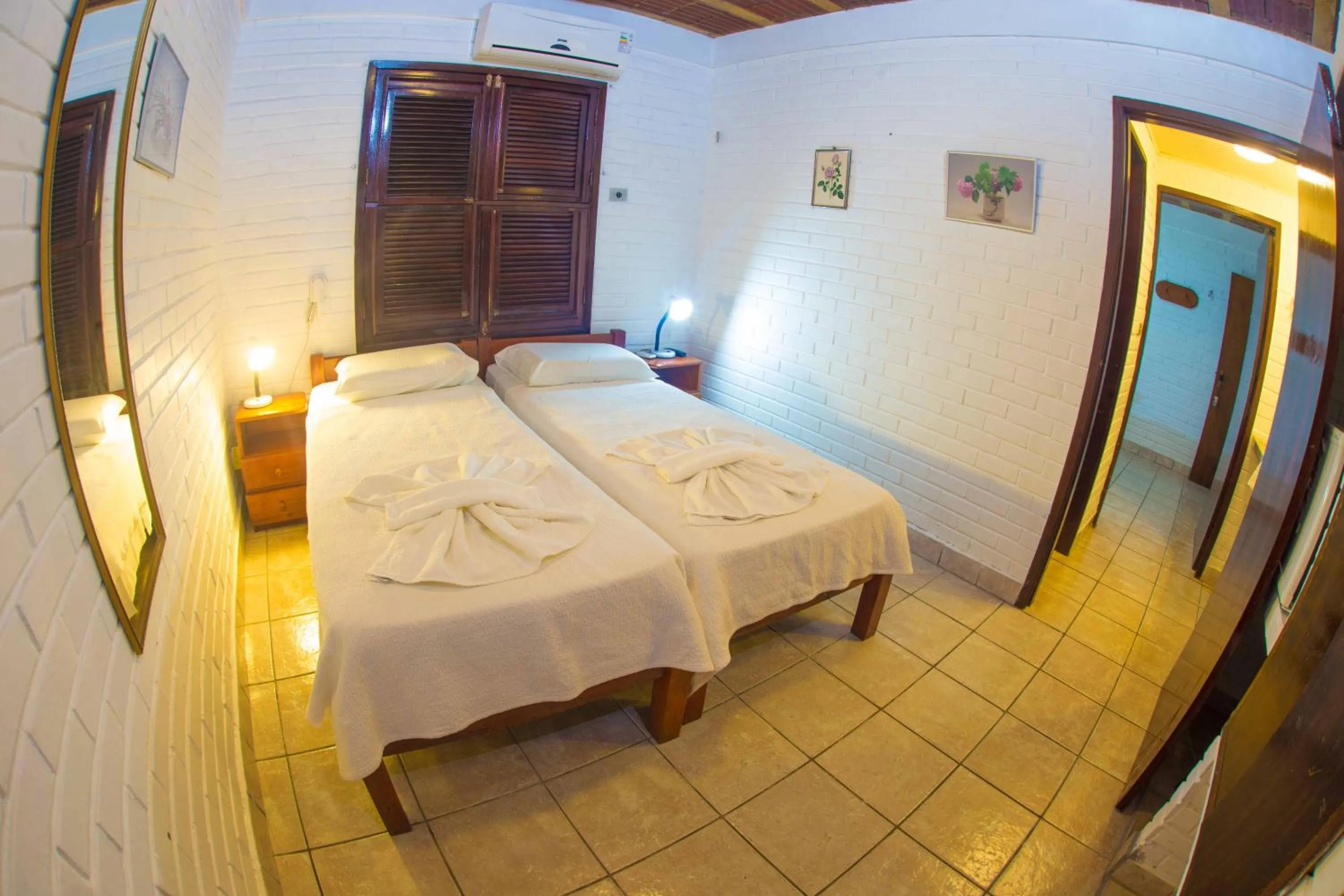 Photo of the whole room in Real Pousada