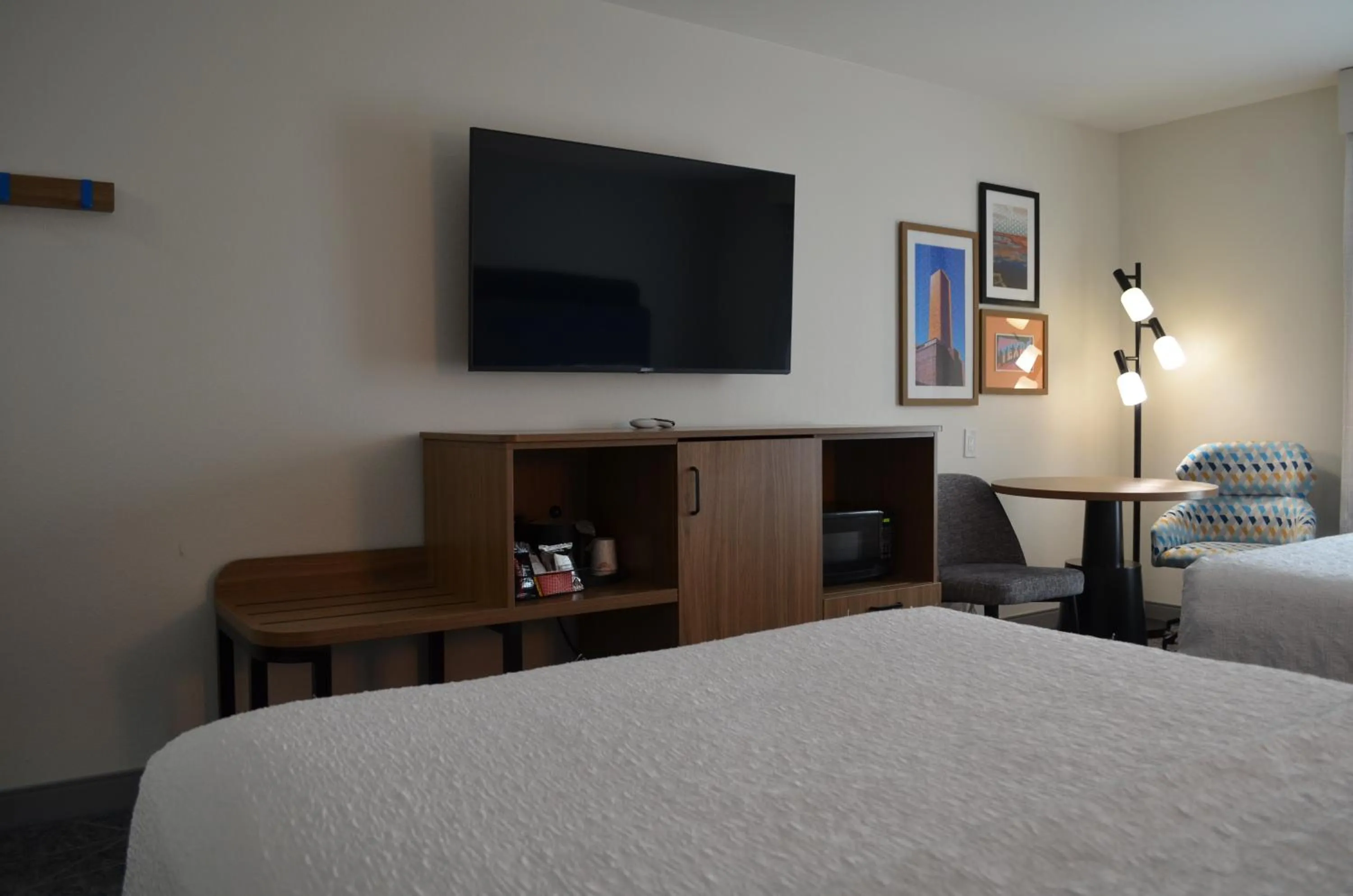 Bed in Hampton Inn & Suites by Hilton Tomball Houston NW
