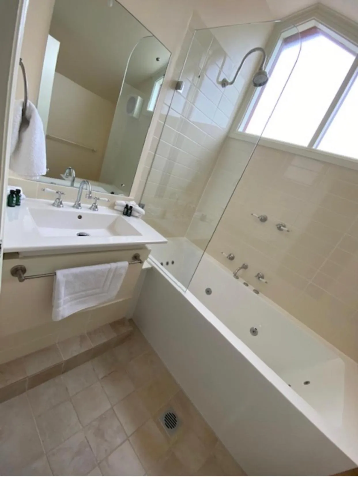 Shower in La Maison Boutique Hotel