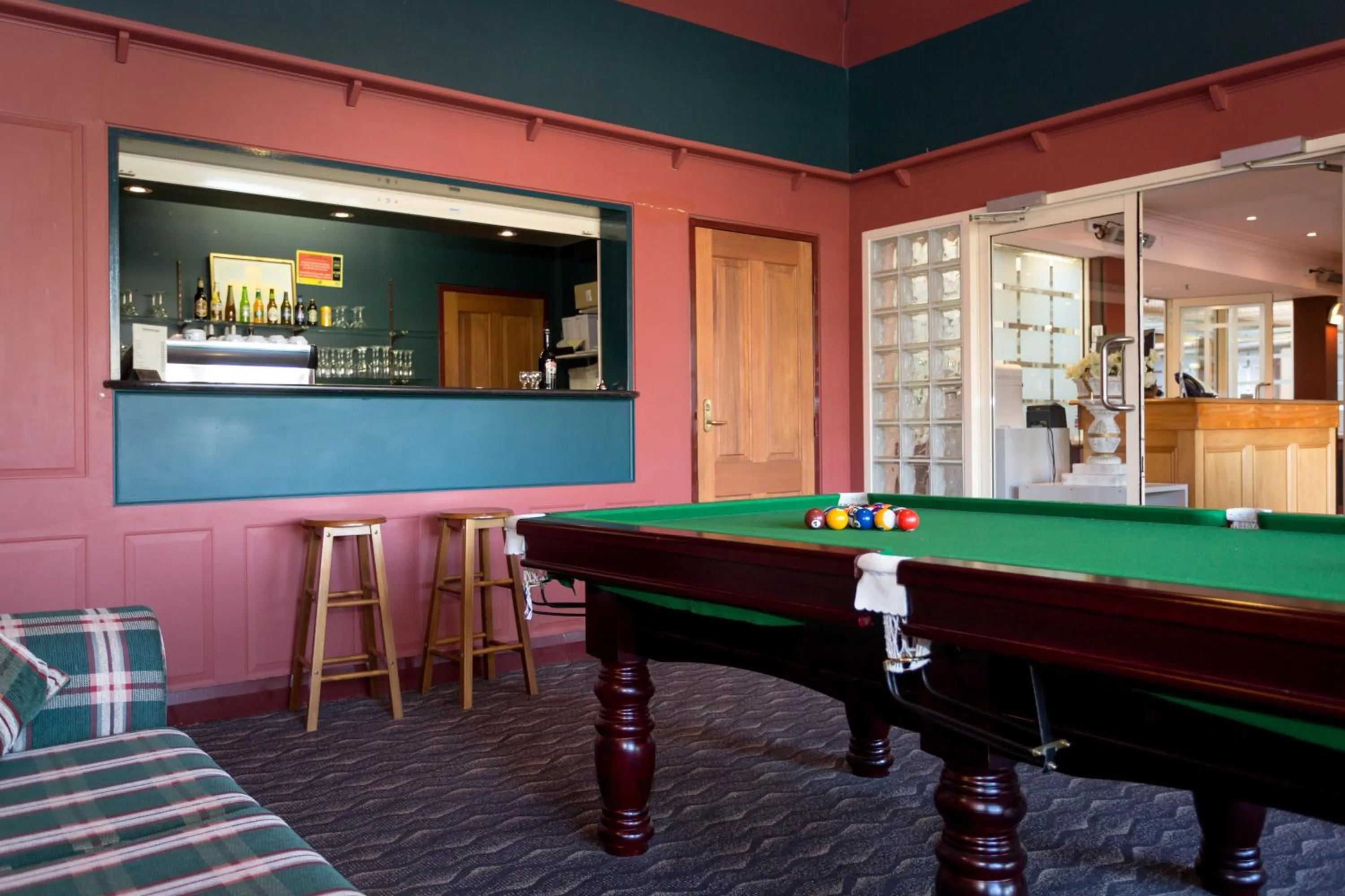 Billiard in La Maison Boutique Hotel