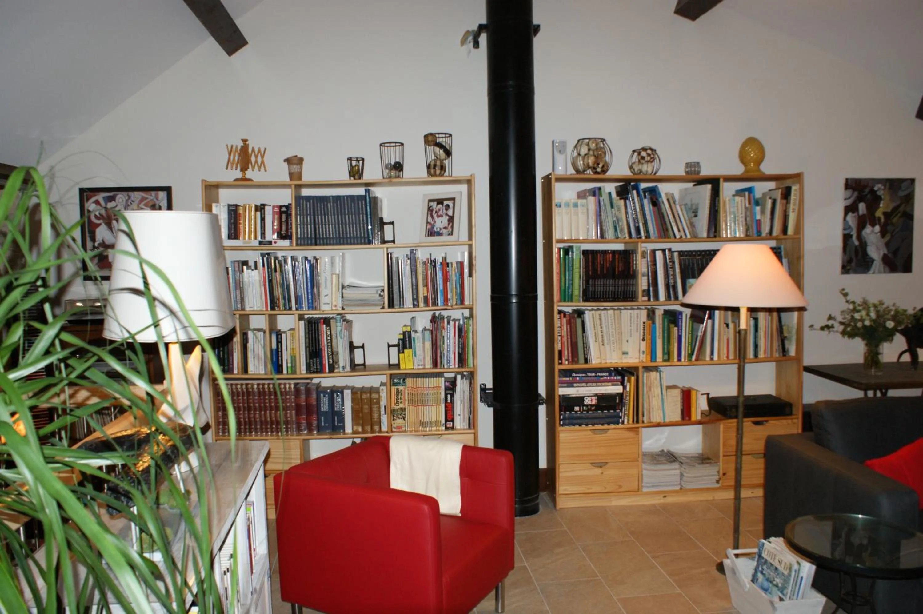 Library in Les FREJALS