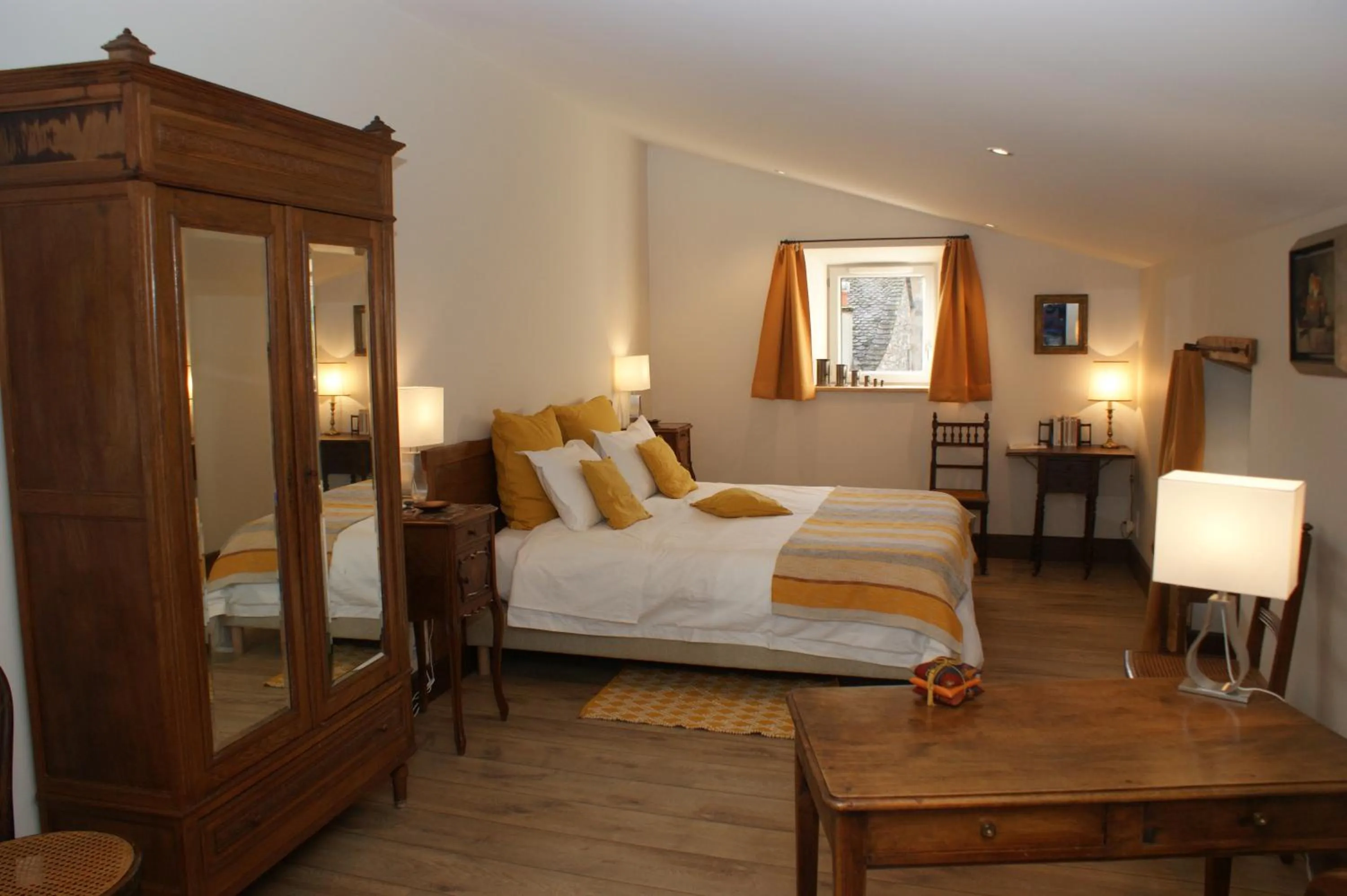 Photo of the whole room, Bed in Les FREJALS