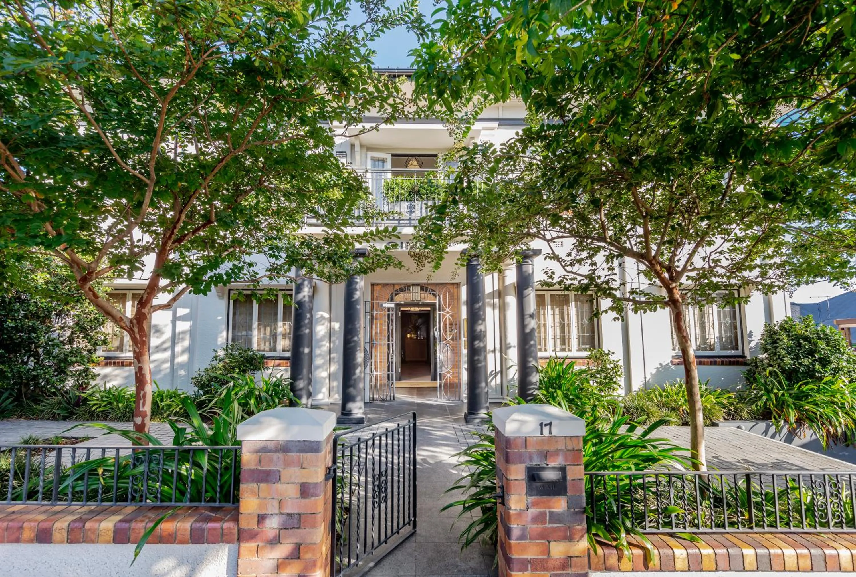 Property building in Spicers Balfour Hotel